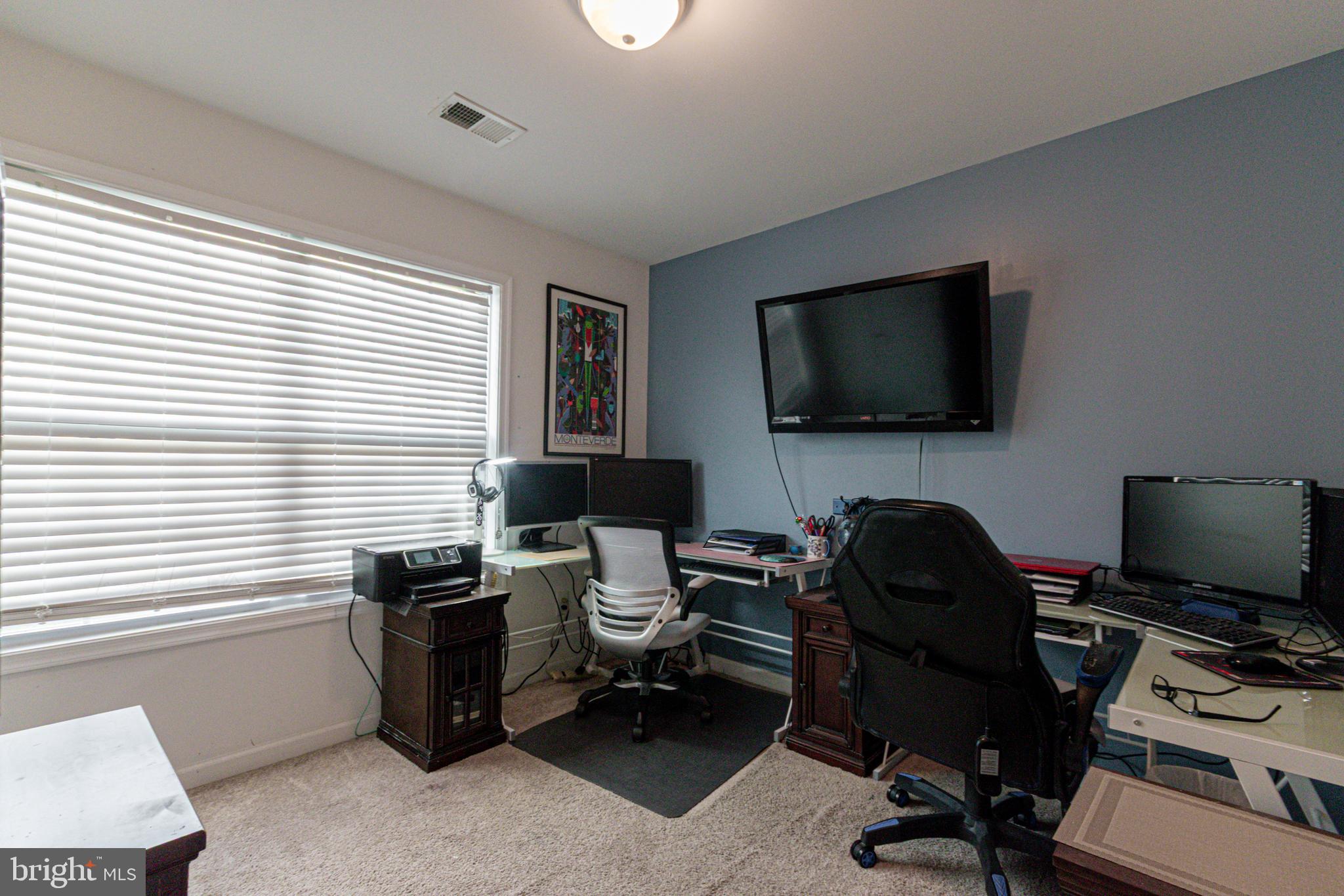 CRESTFIELD - Residential