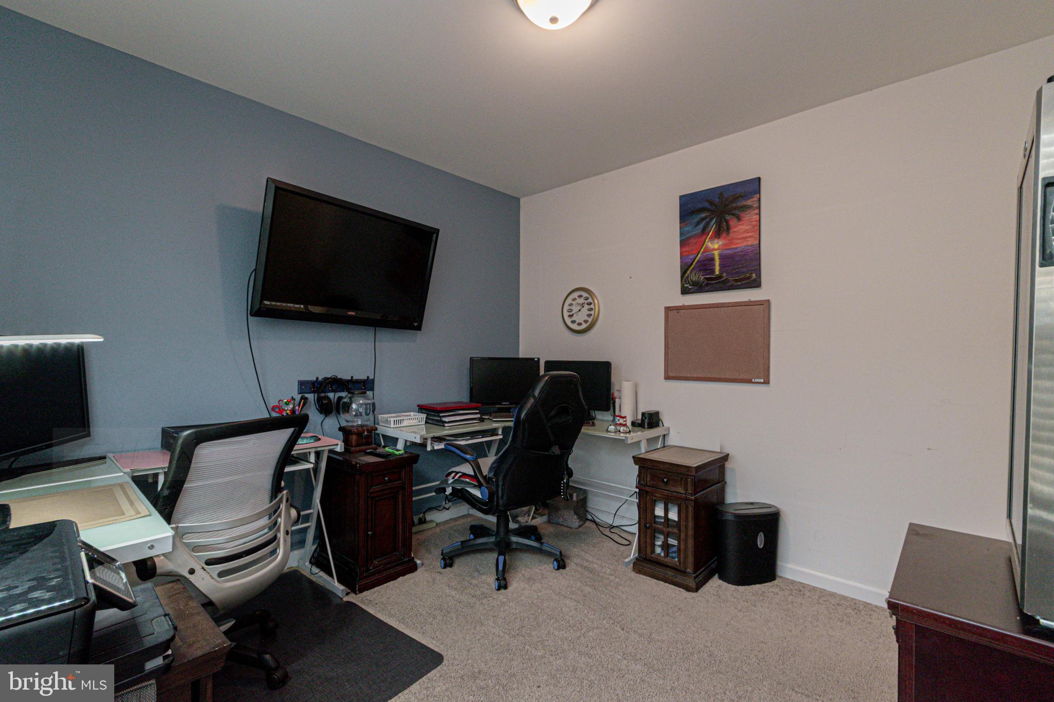 CRESTFIELD - Residential