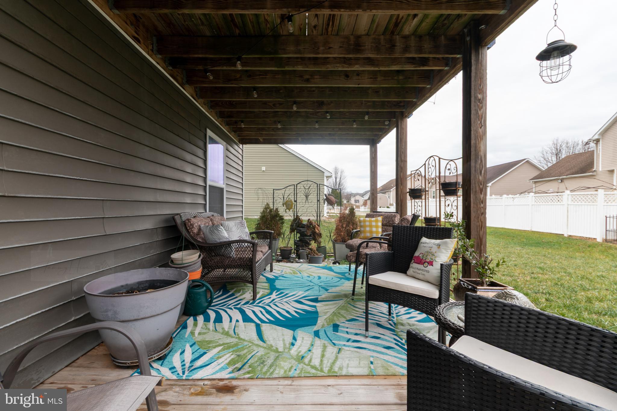 CRESTFIELD - Residential