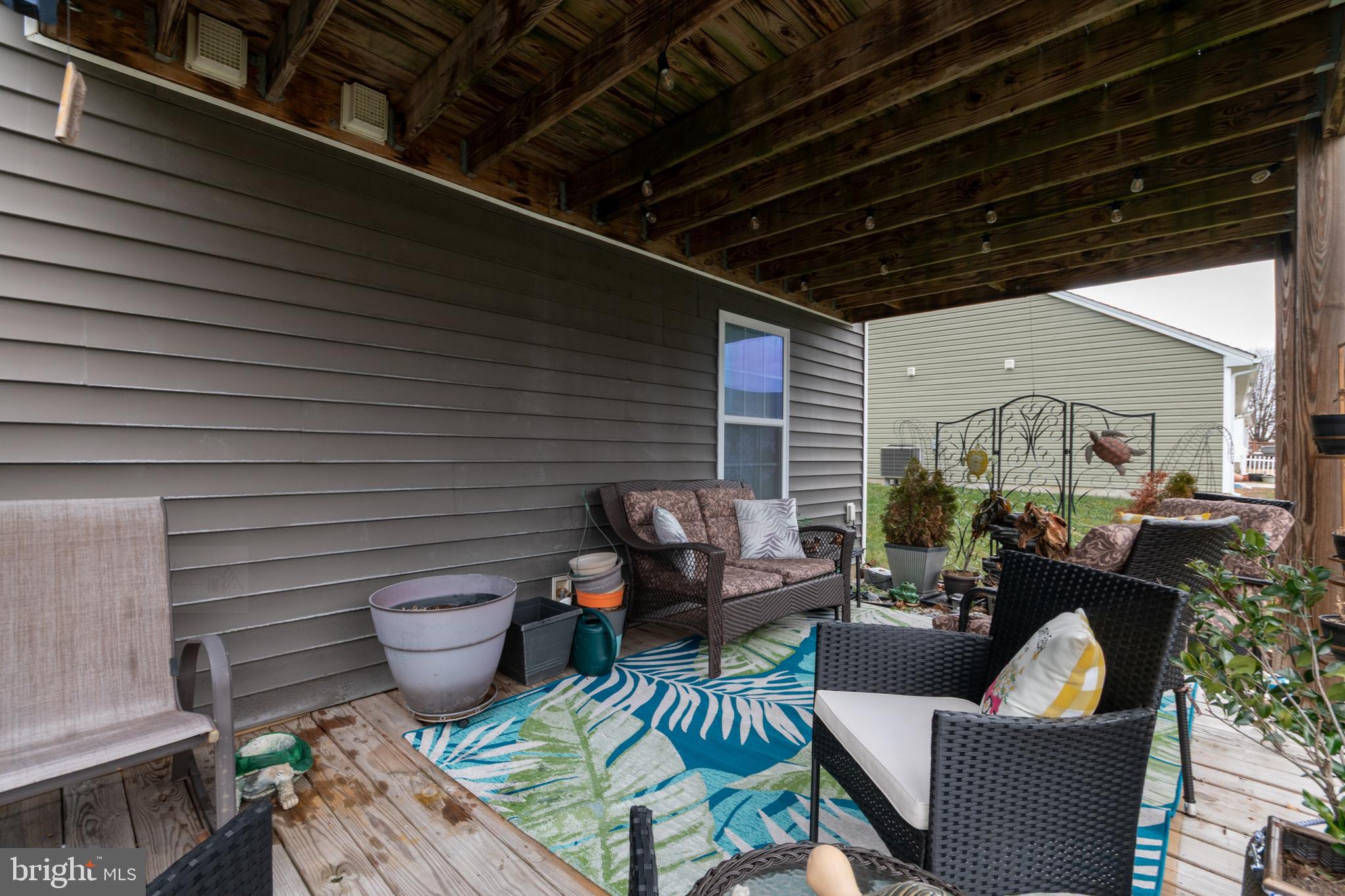 CRESTFIELD - Residential