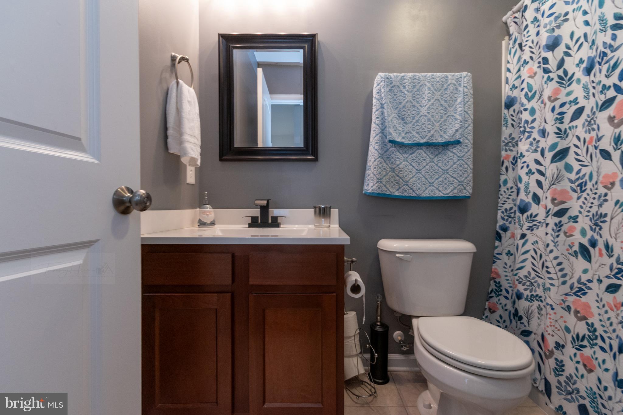 CRESTFIELD - Residential