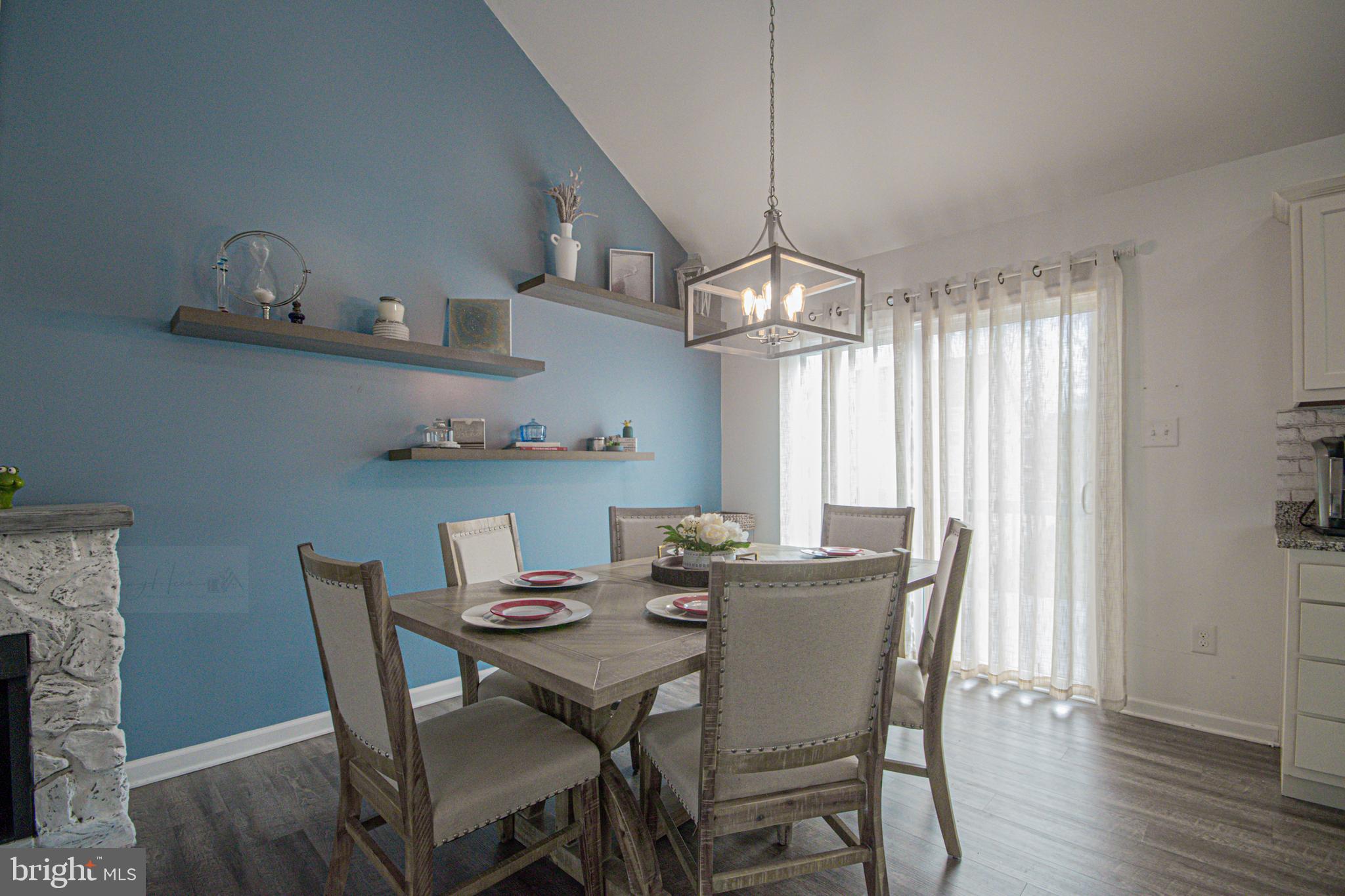 CRESTFIELD - Residential