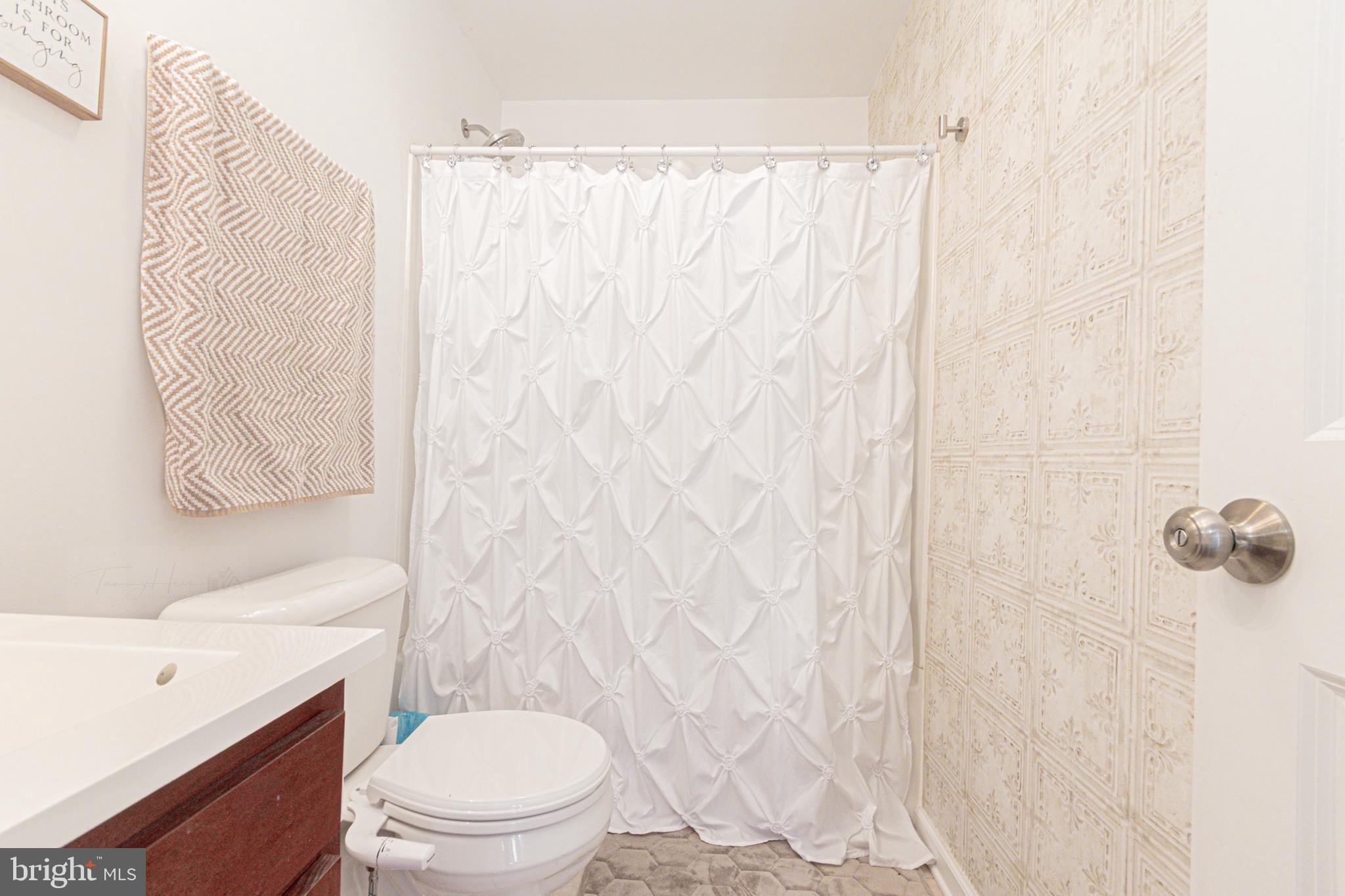 CRESTFIELD - Residential