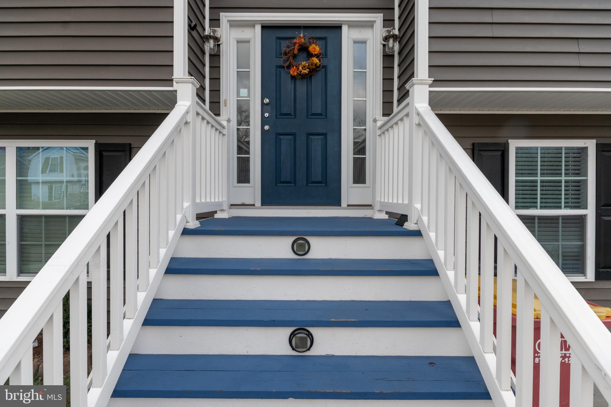 CRESTFIELD - Residential