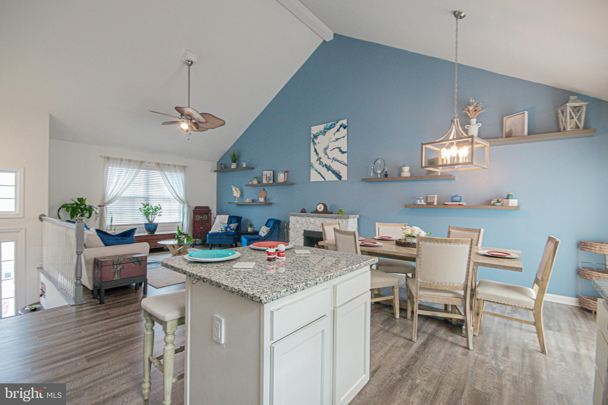 CRESTFIELD - Residential