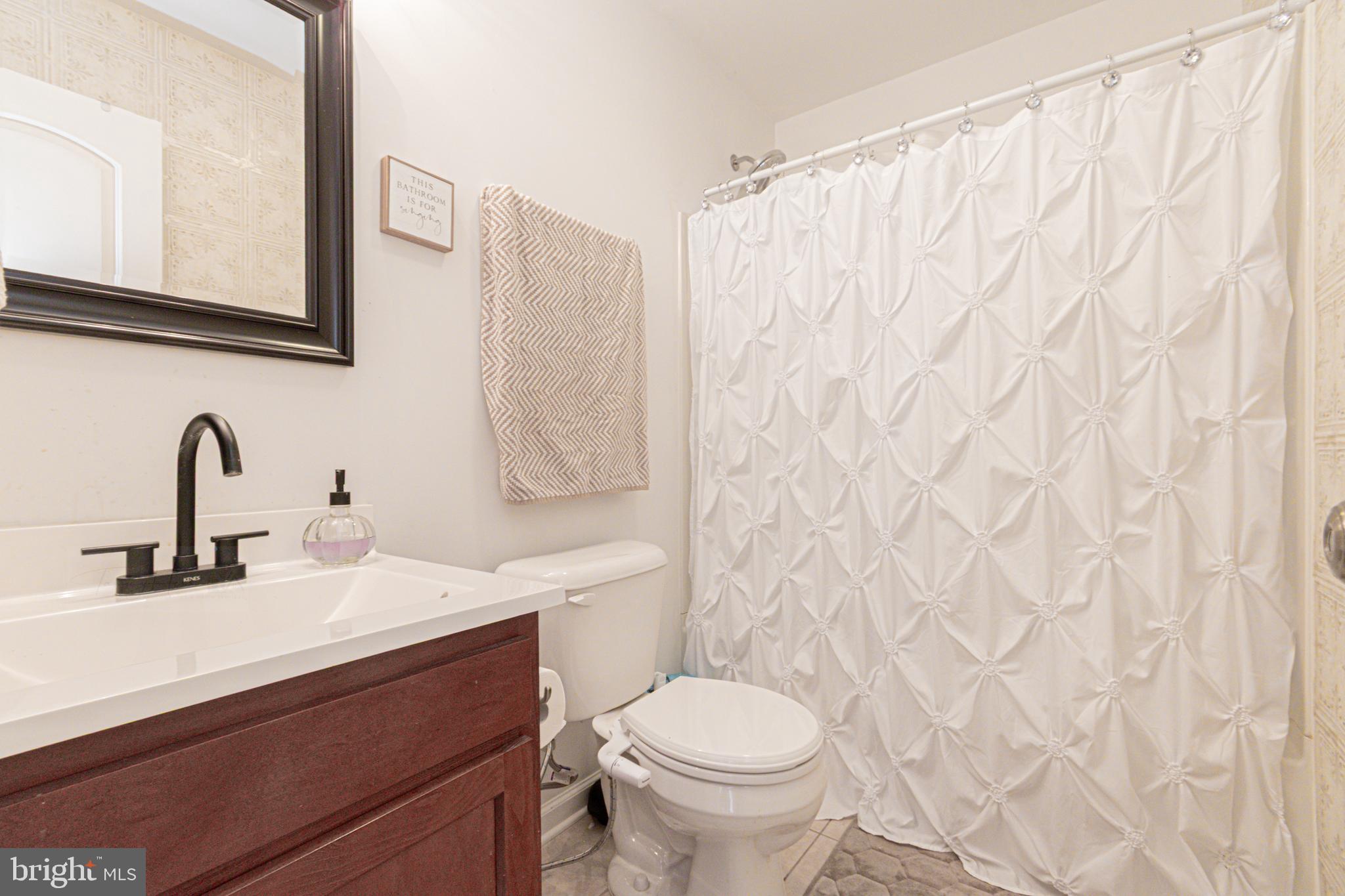 CRESTFIELD - Residential