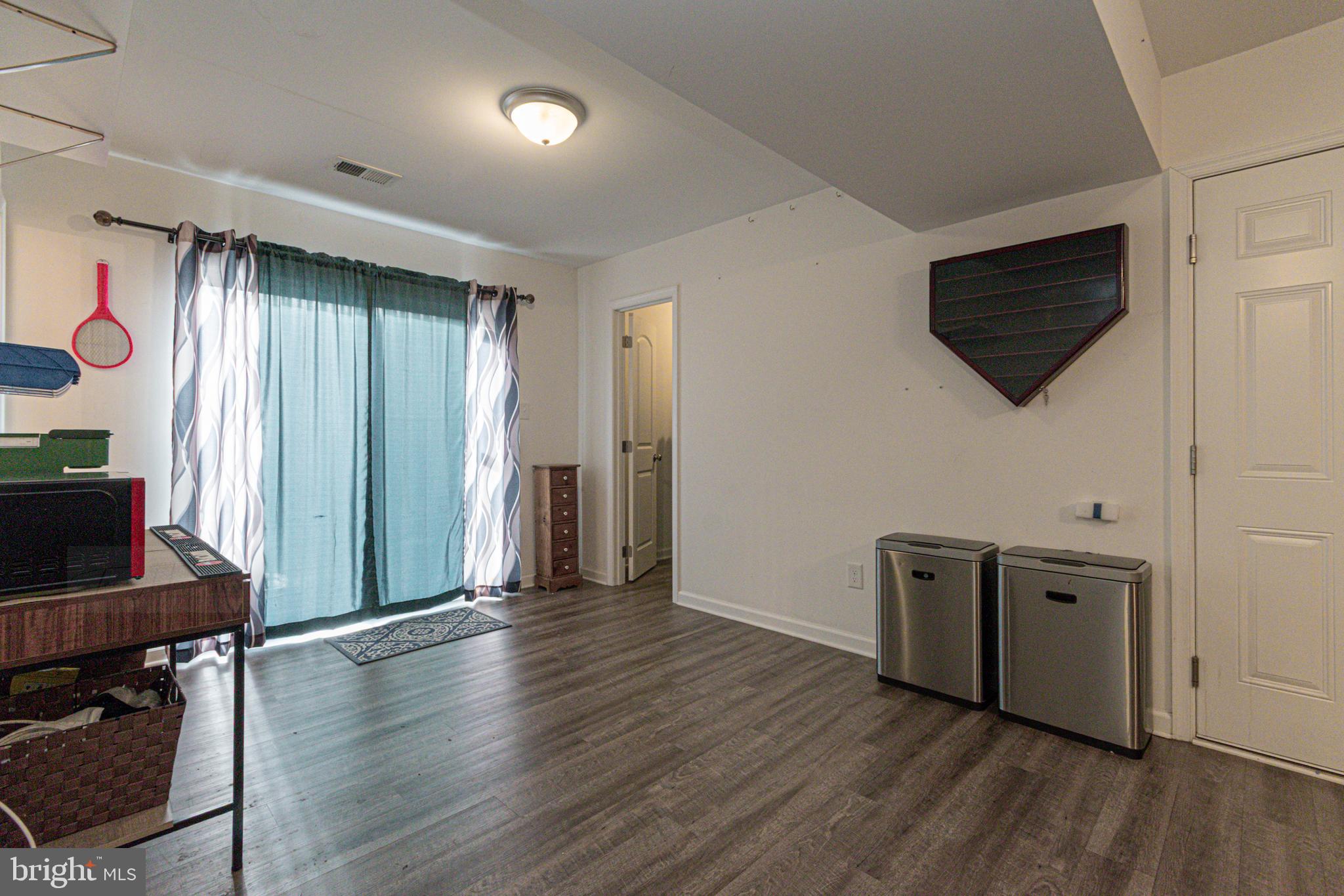 CRESTFIELD - Residential