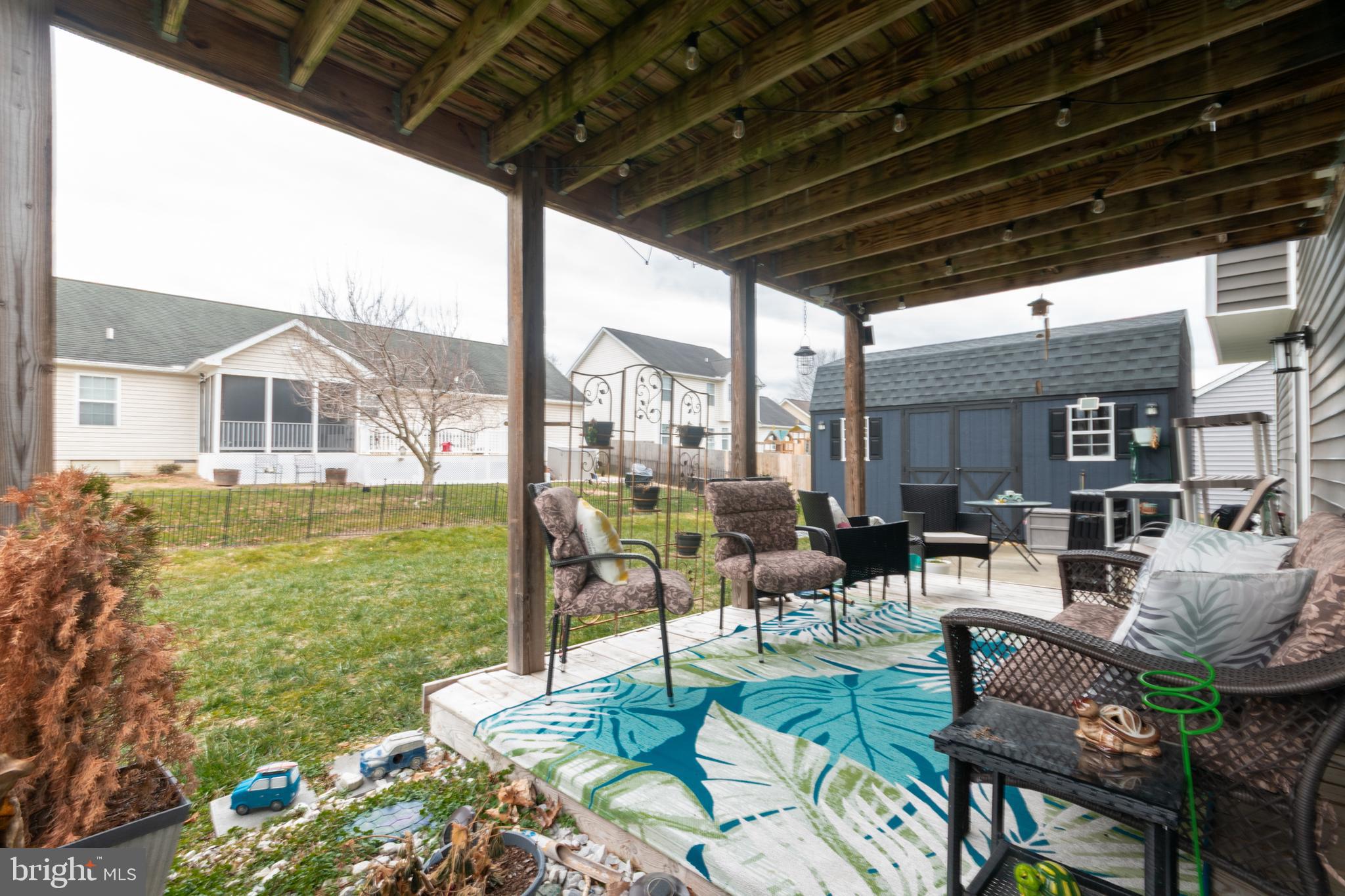 CRESTFIELD - Residential