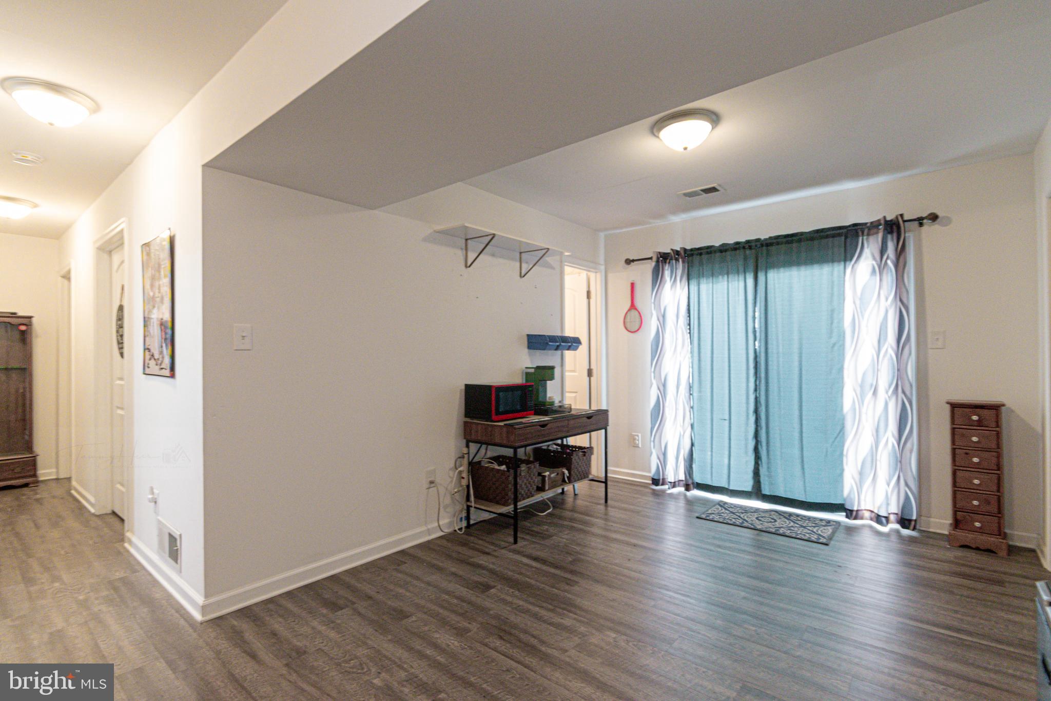 CRESTFIELD - Residential