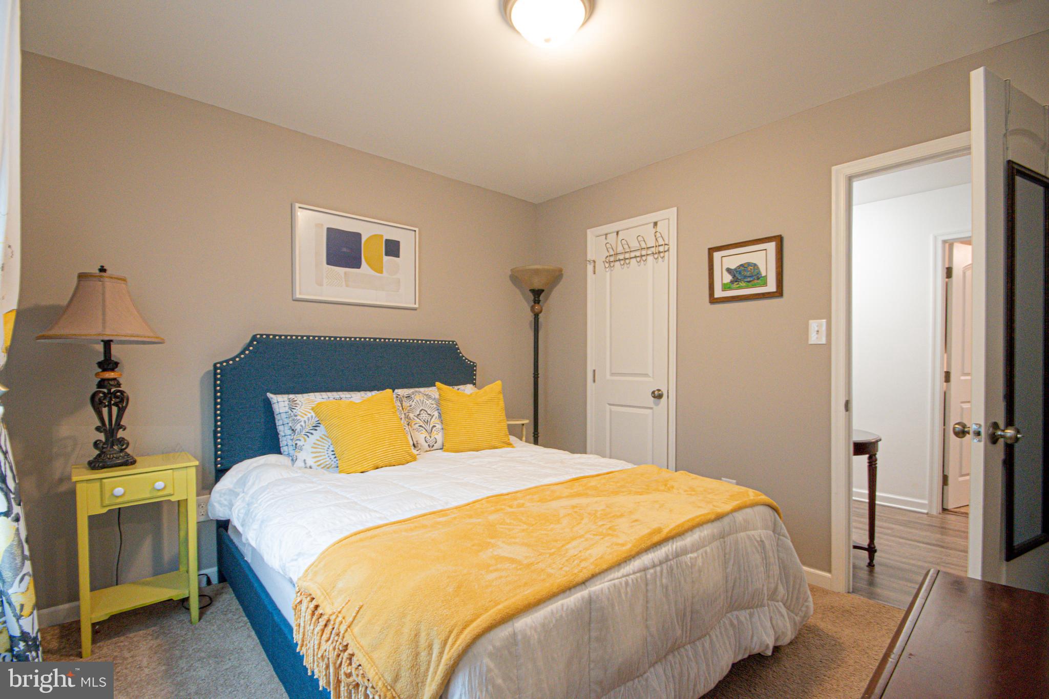 CRESTFIELD - Residential