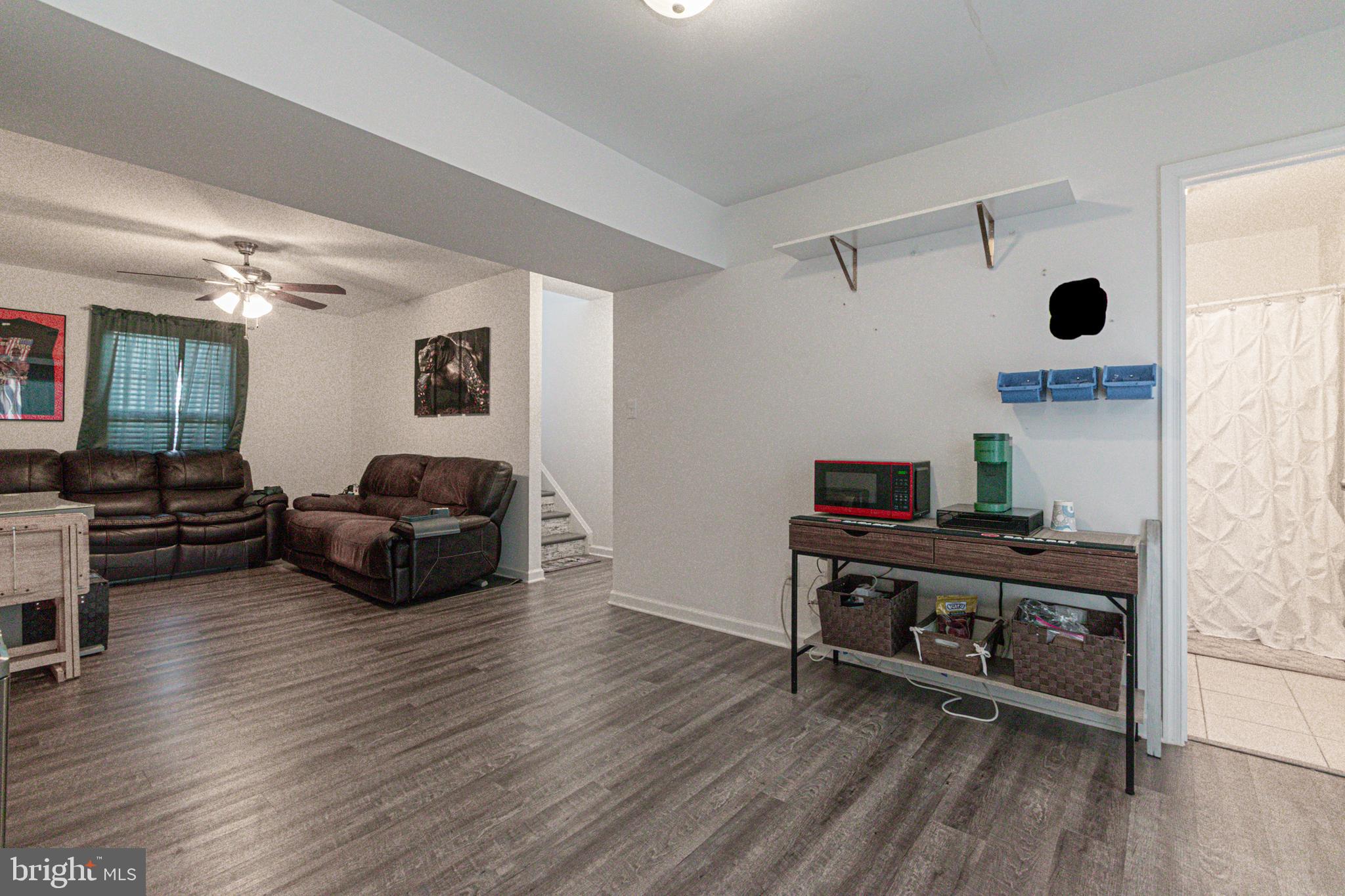 CRESTFIELD - Residential