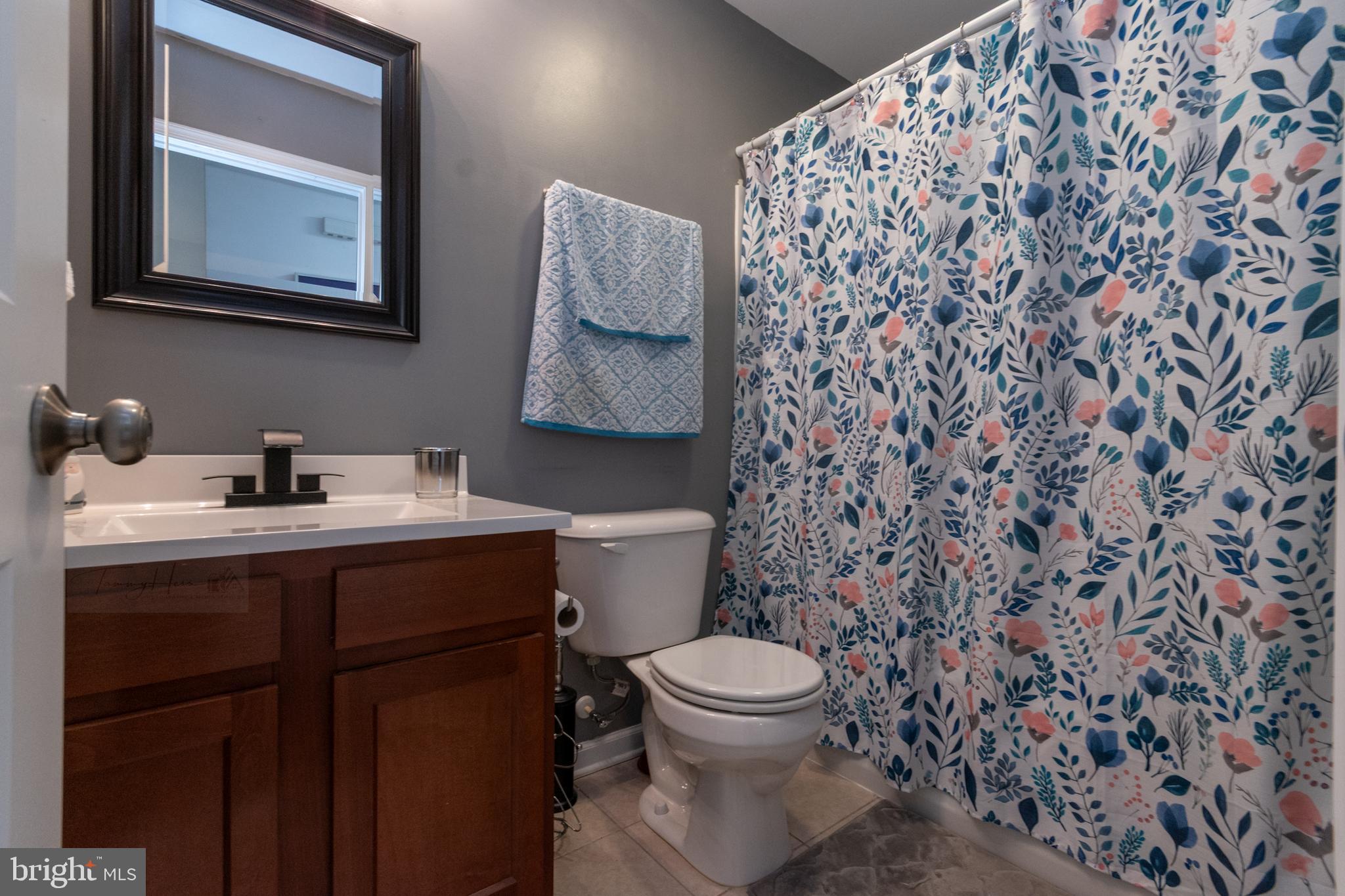 CRESTFIELD - Residential