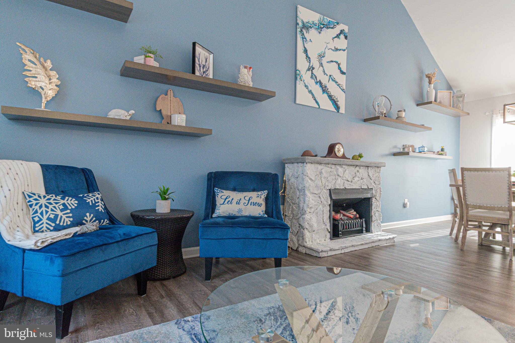 CRESTFIELD - Residential