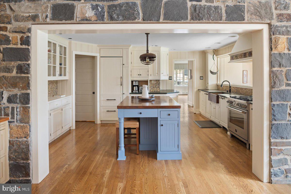 DOYLESTOWN BORO - Residential