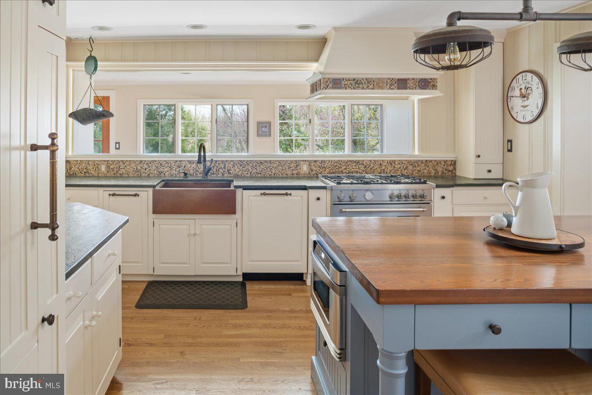 DOYLESTOWN BORO - Residential