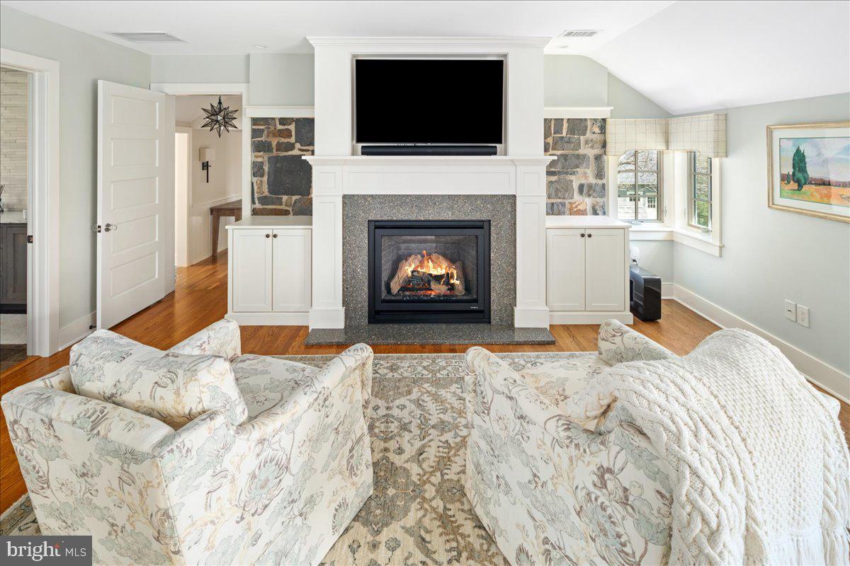 DOYLESTOWN BORO - Residential