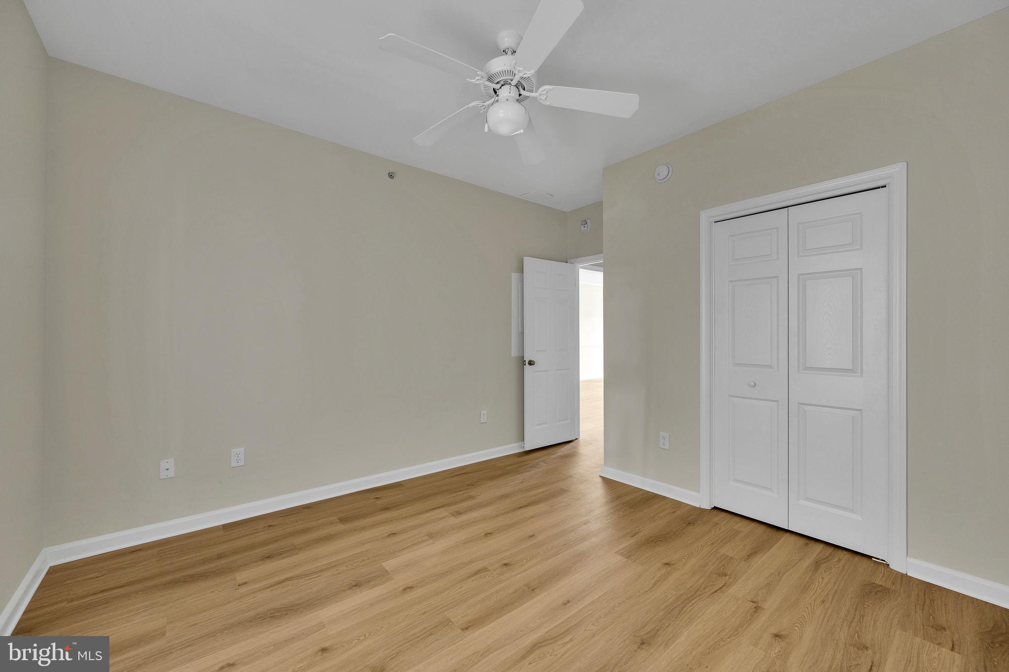 THE TIDES - Residential