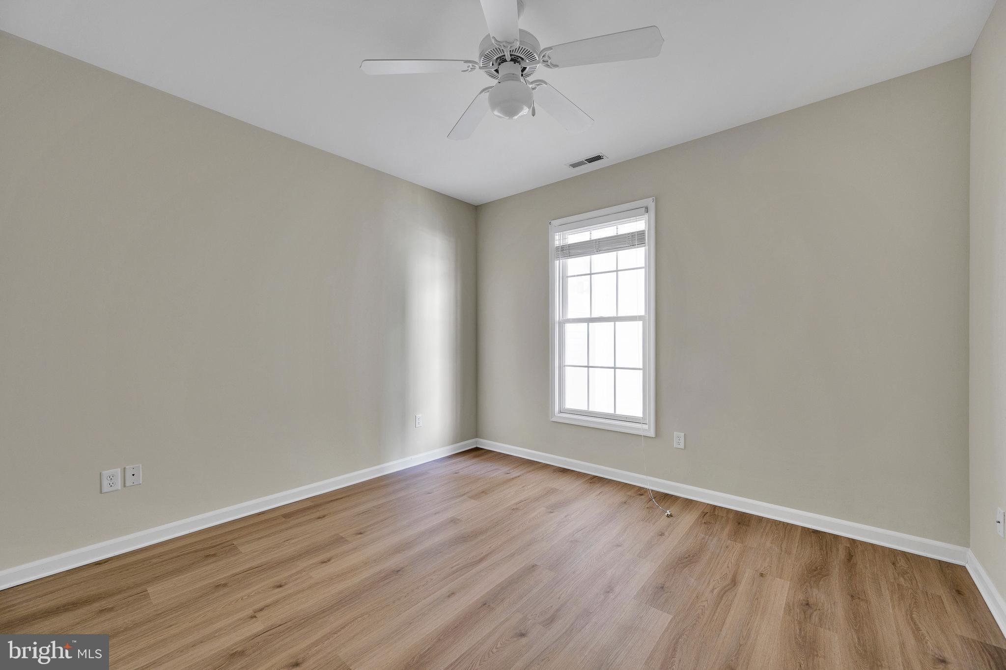 THE TIDES - Residential