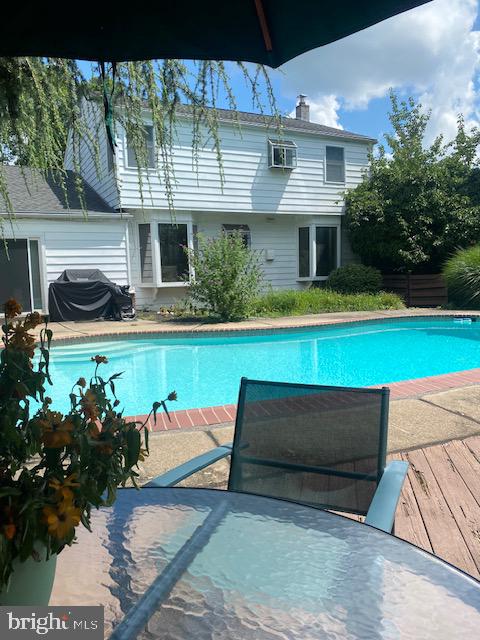 2908 VILLAGE GREEN LANE