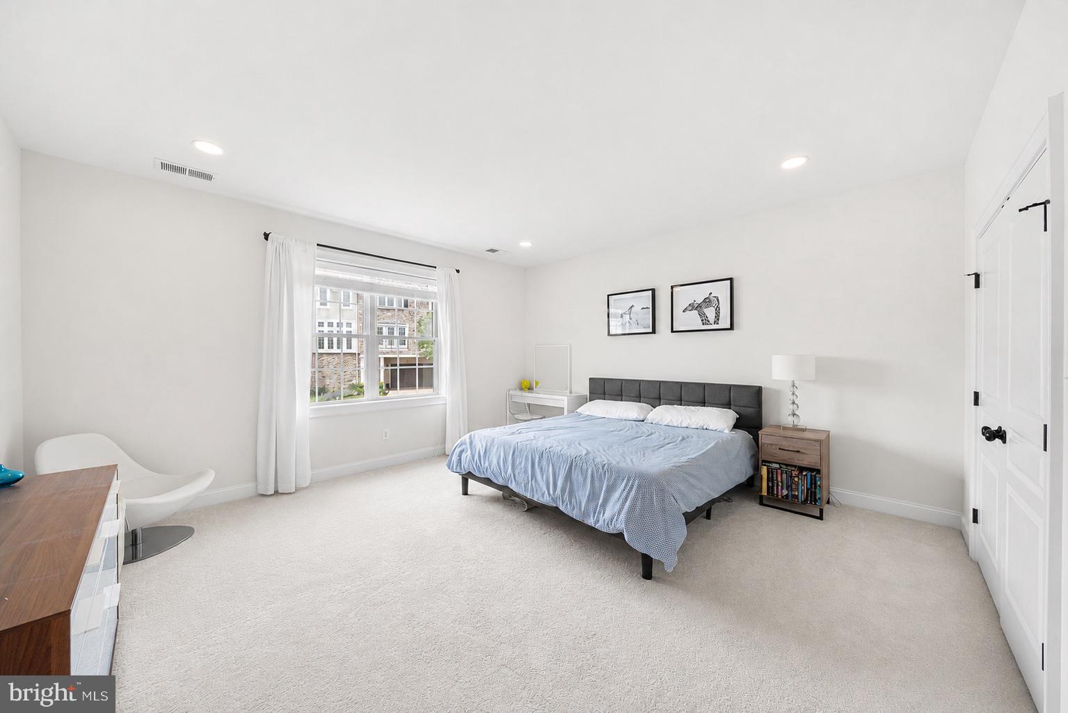 RAVENSCLIFF - Residential