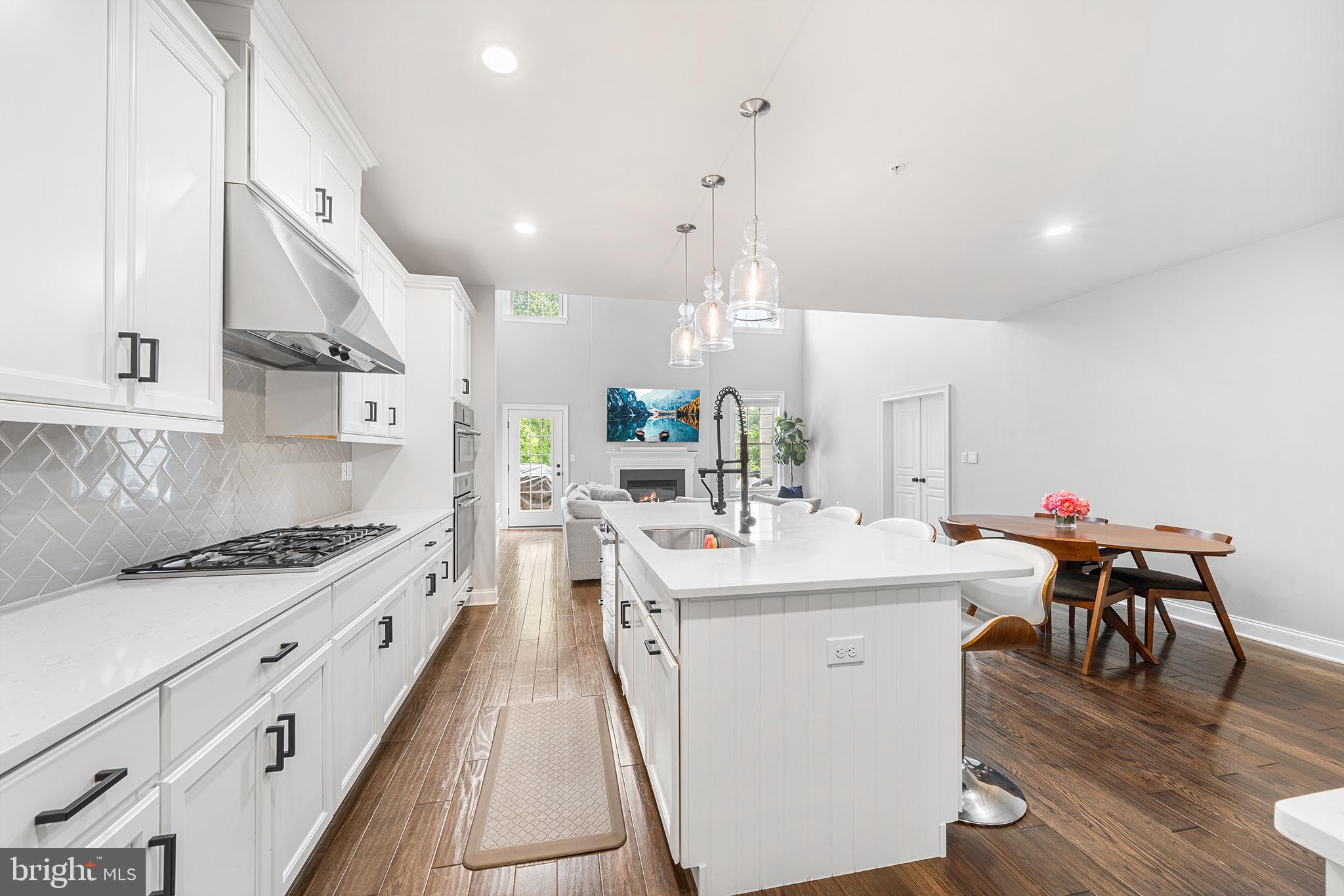 RAVENSCLIFF - Residential