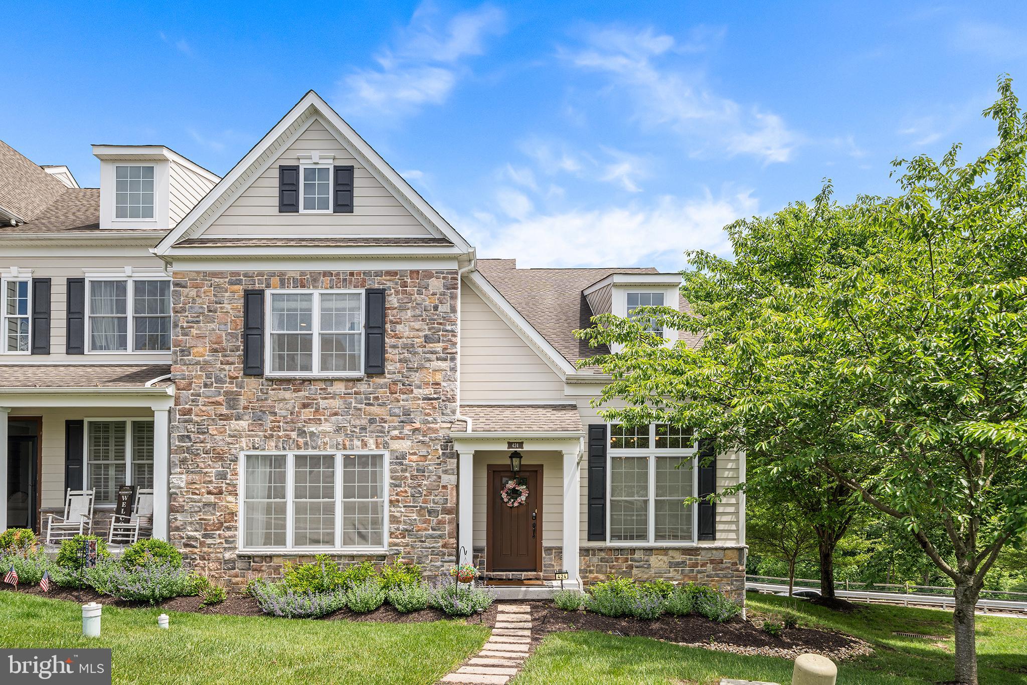 RAVENSCLIFF - Residential