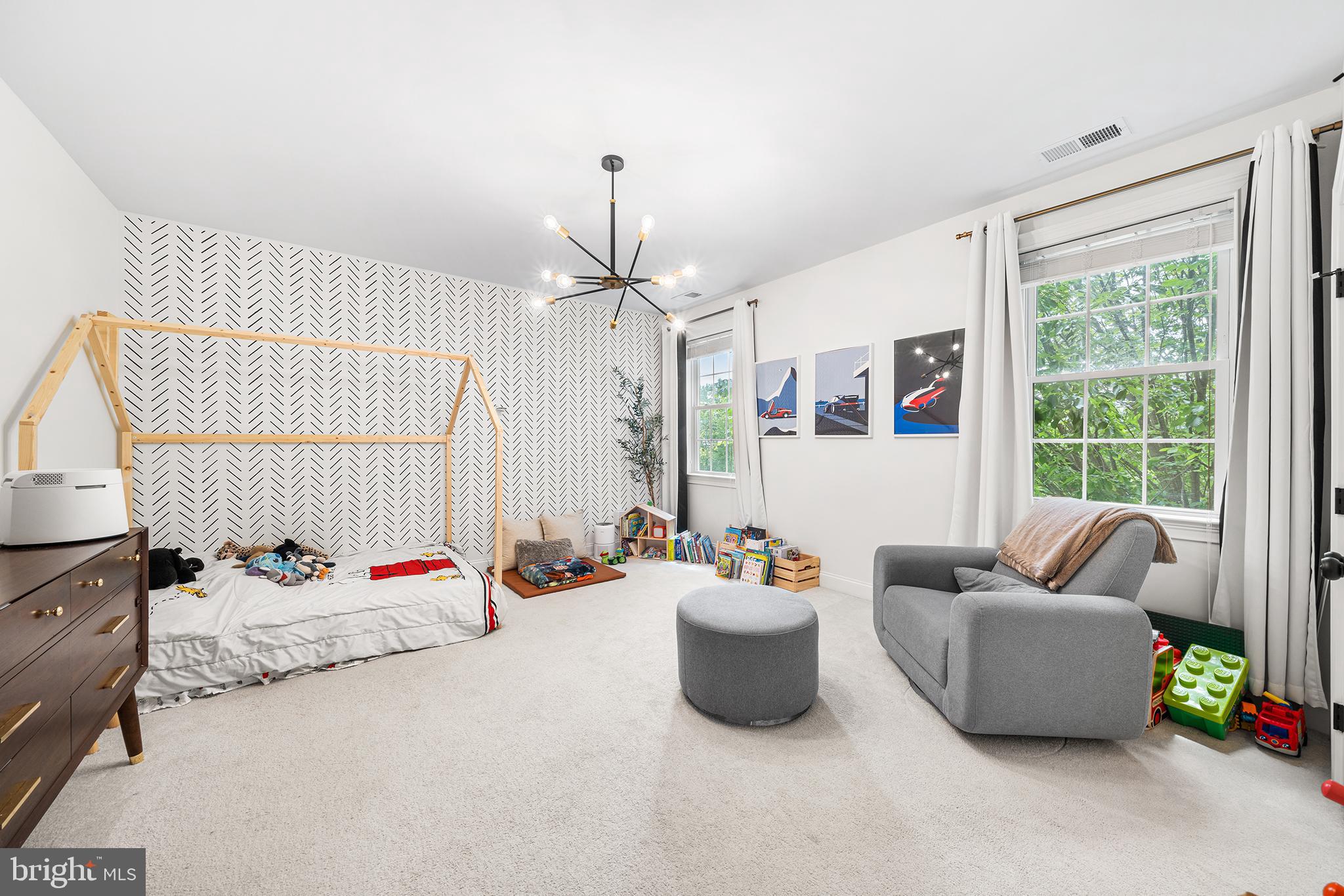 RAVENSCLIFF - Residential