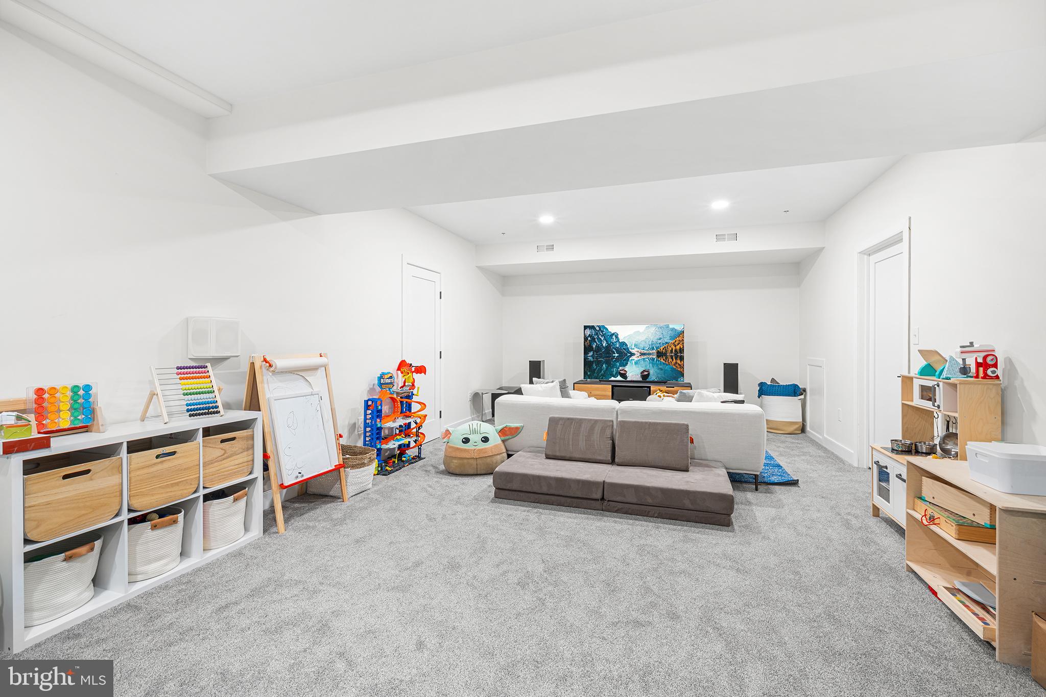 RAVENSCLIFF - Residential