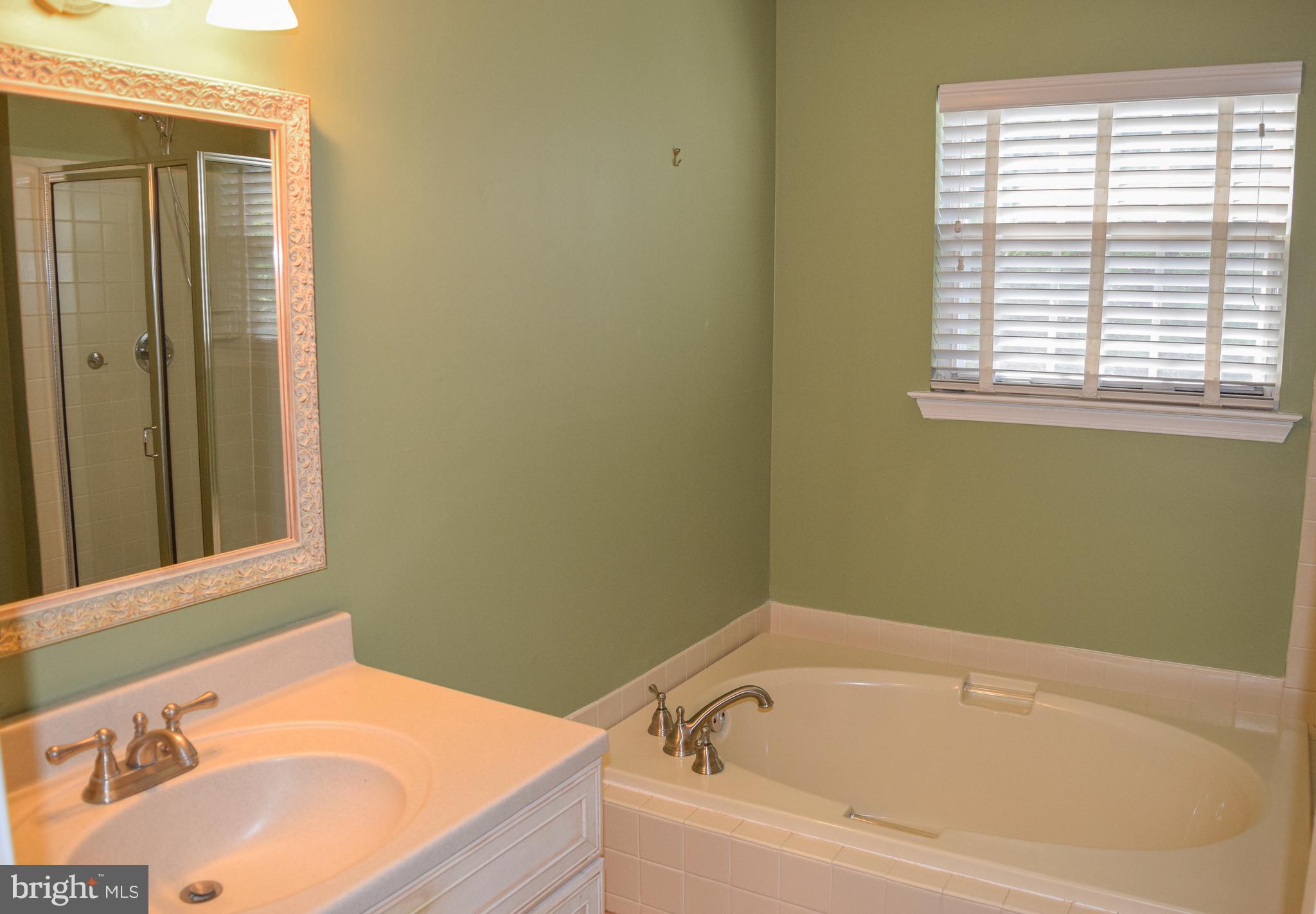 BLUE BELL WOODS - Residential