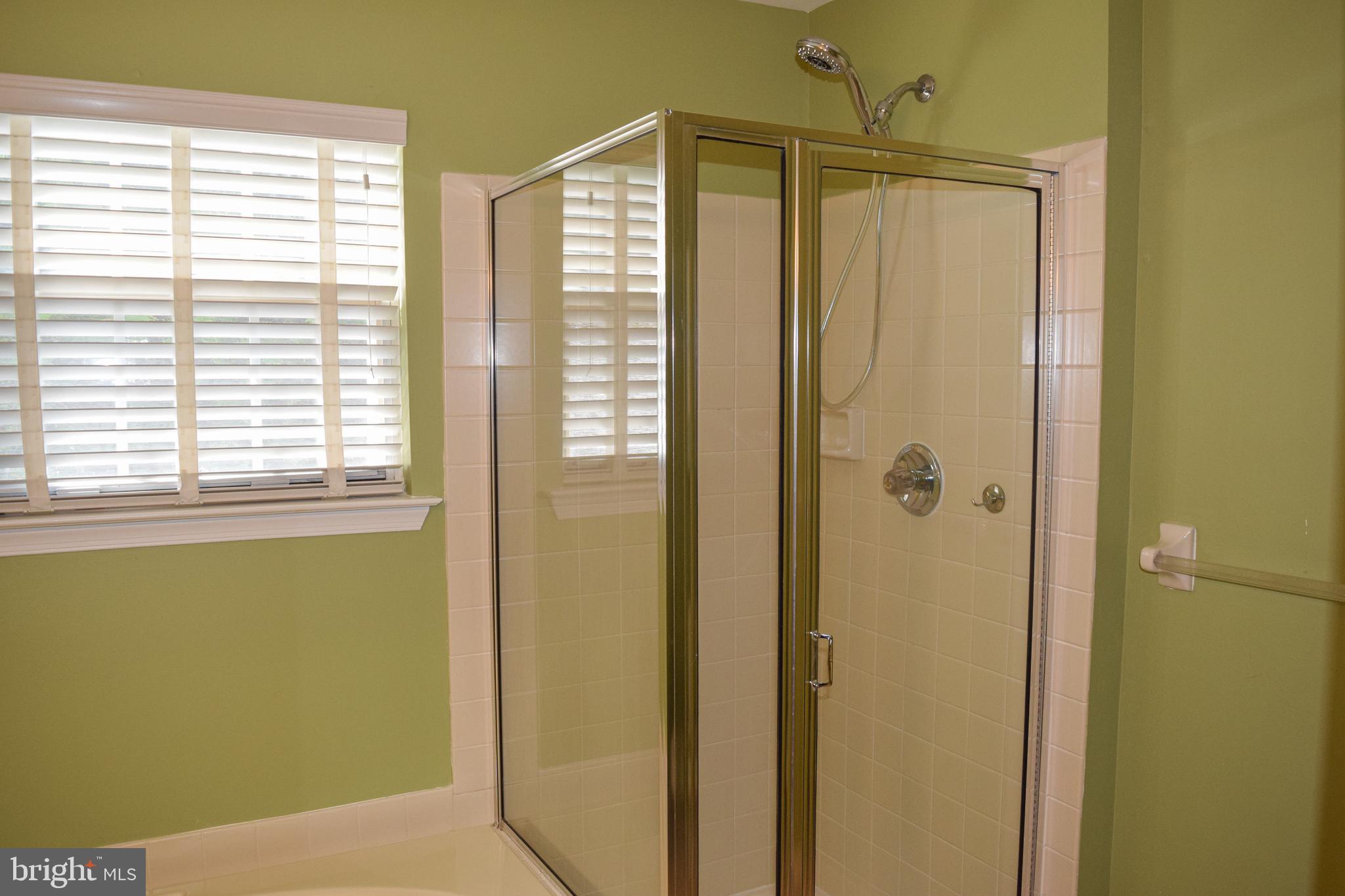 BLUE BELL WOODS - Residential