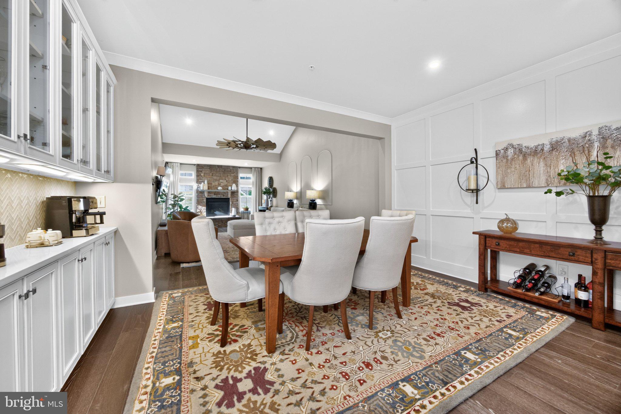 854 FOUNTAIN TRL