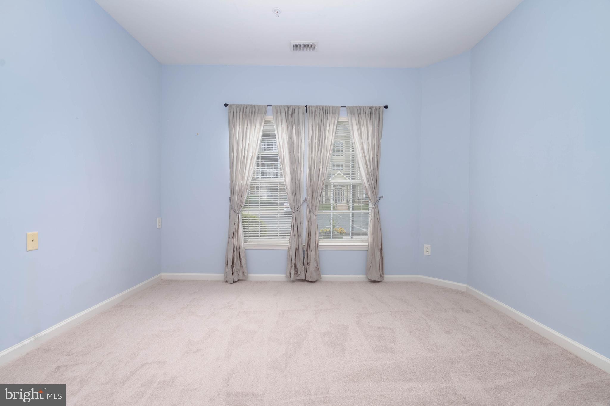 HEARTHSTONE AT VILLAGE SQUARE - Residential