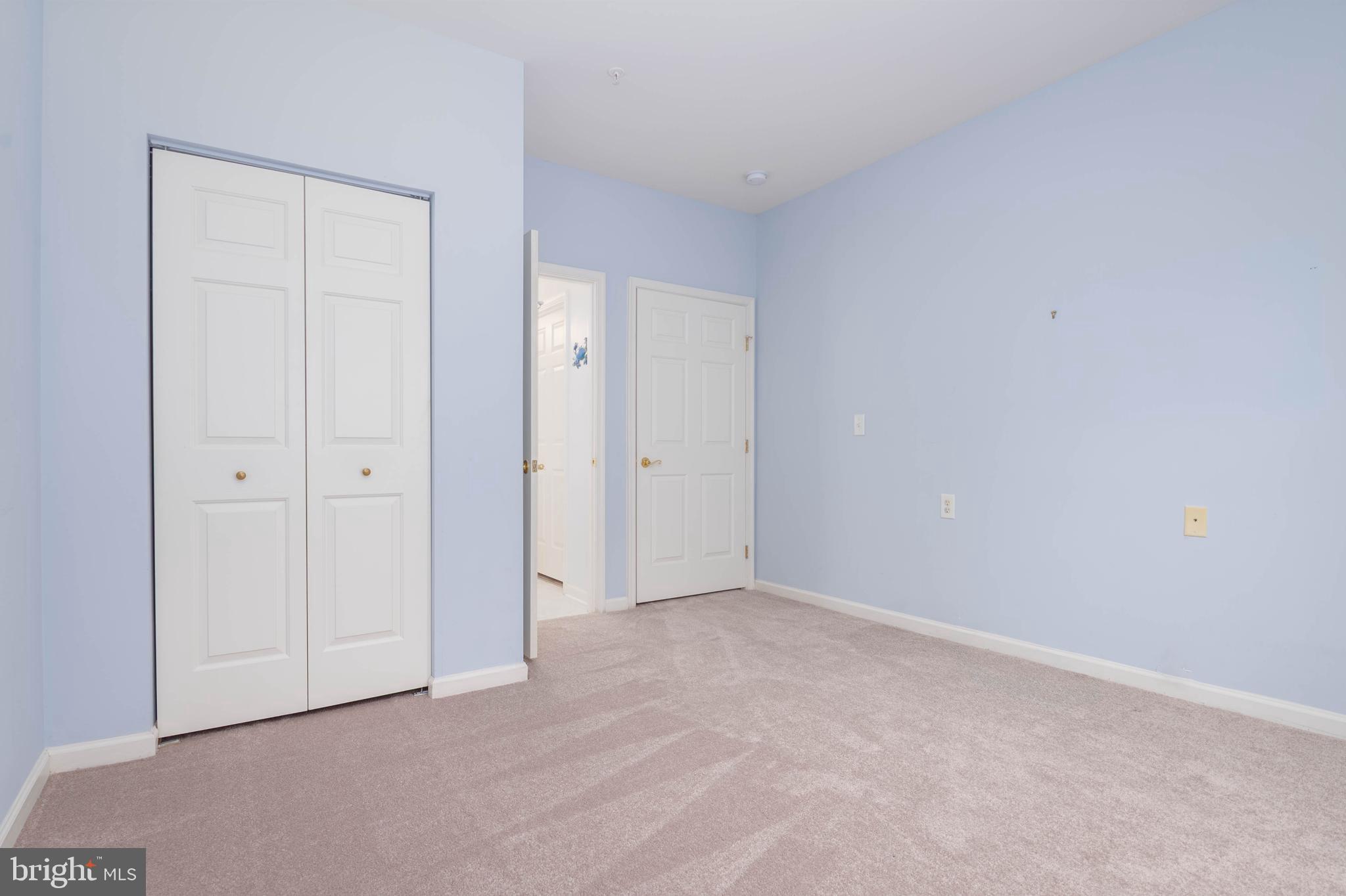 HEARTHSTONE AT VILLAGE SQUARE - Residential