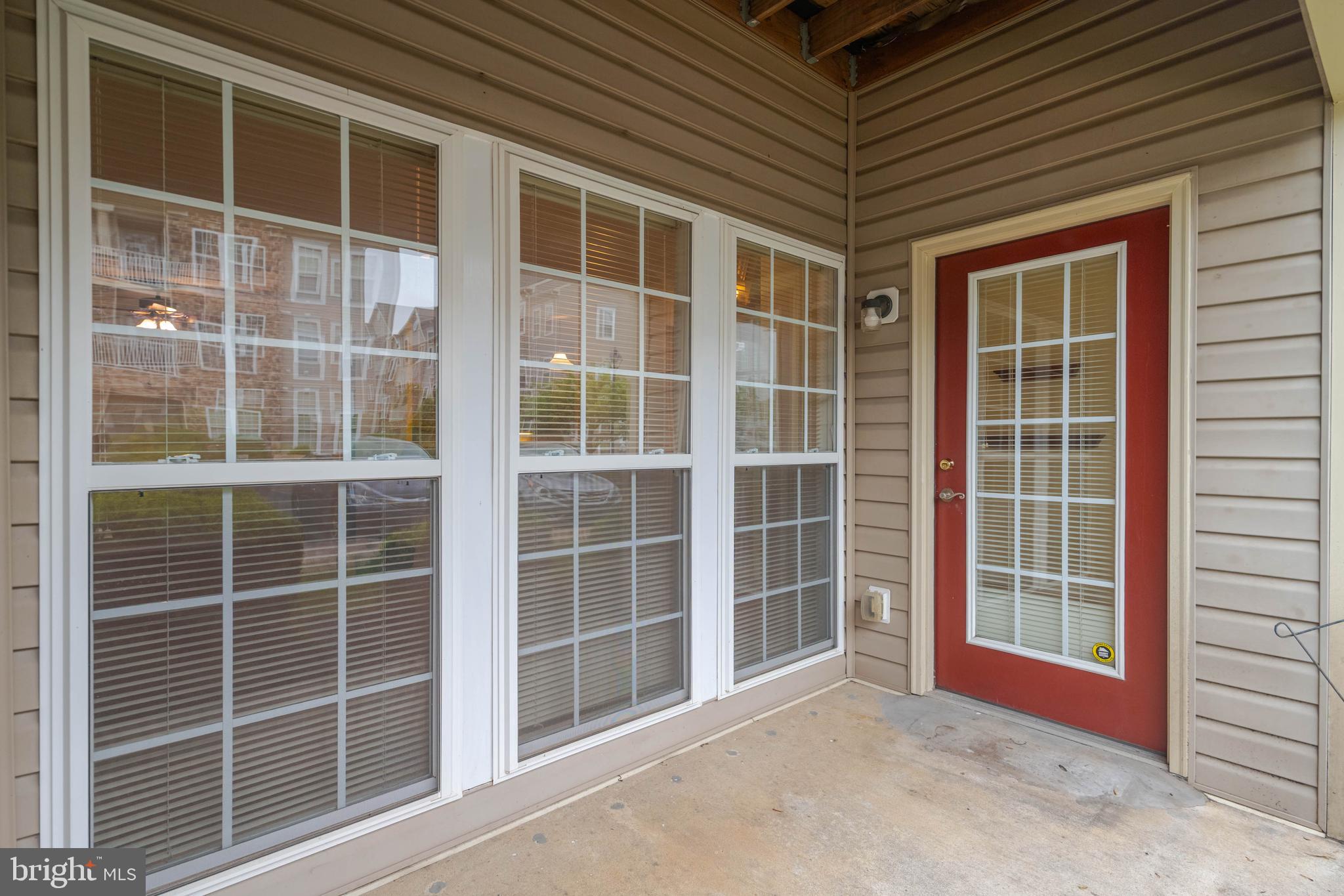 HEARTHSTONE AT VILLAGE SQUARE - Residential