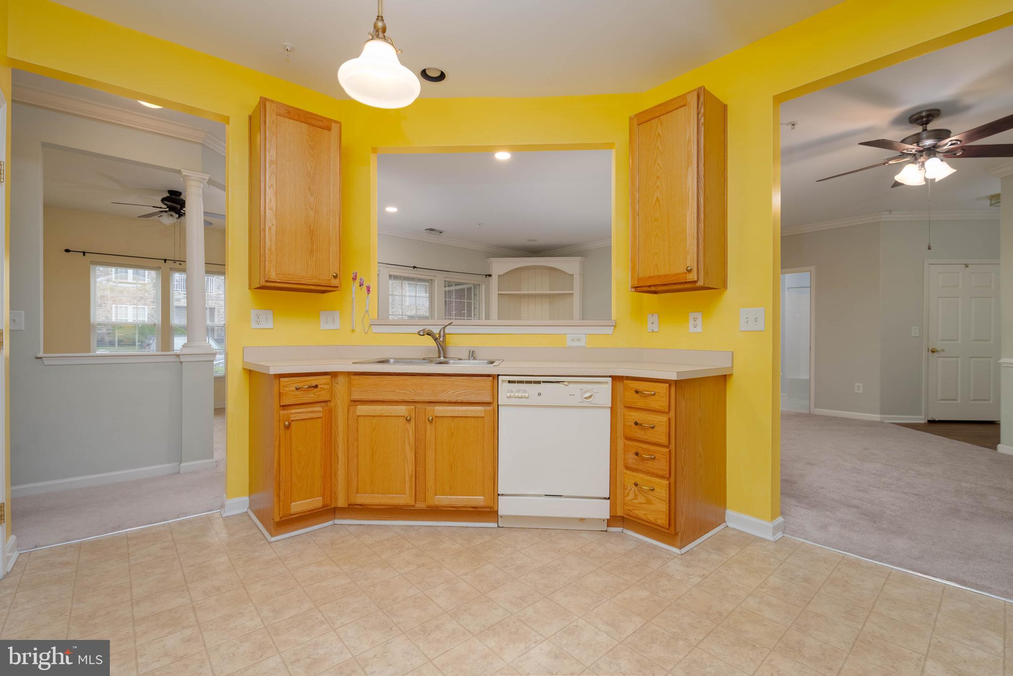 HEARTHSTONE AT VILLAGE SQUARE - Residential