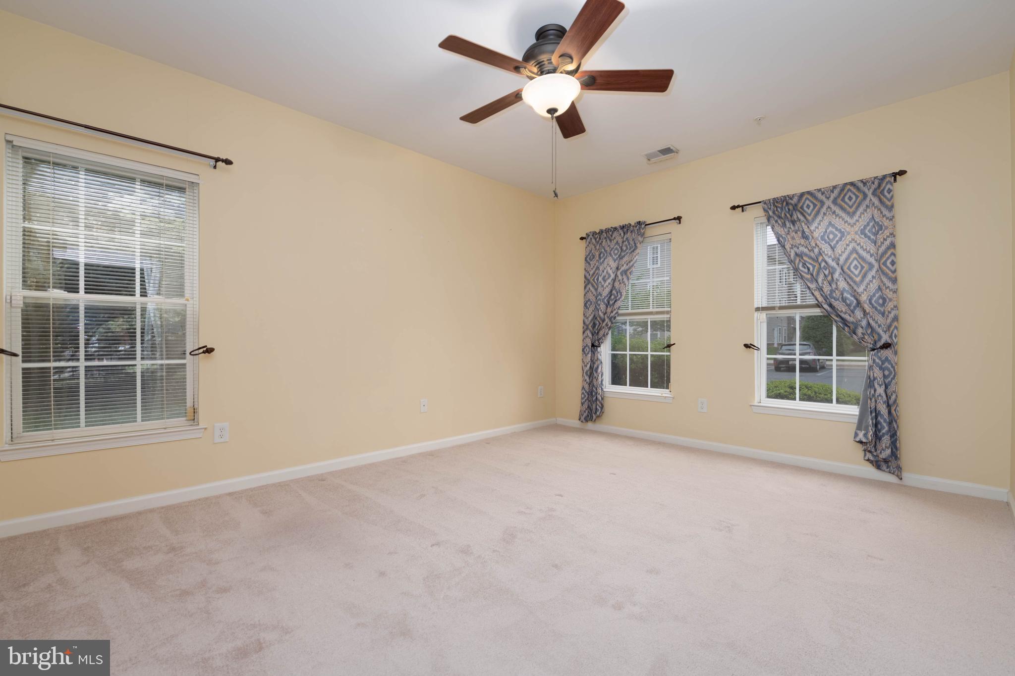 HEARTHSTONE AT VILLAGE SQUARE - Residential
