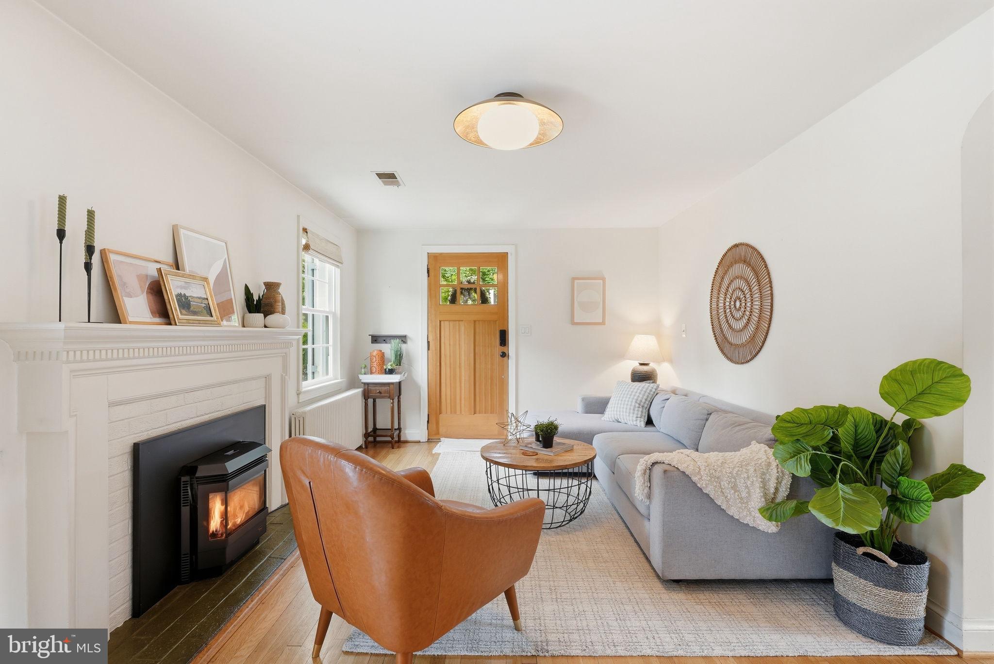 HOLLYWOOD - Residential