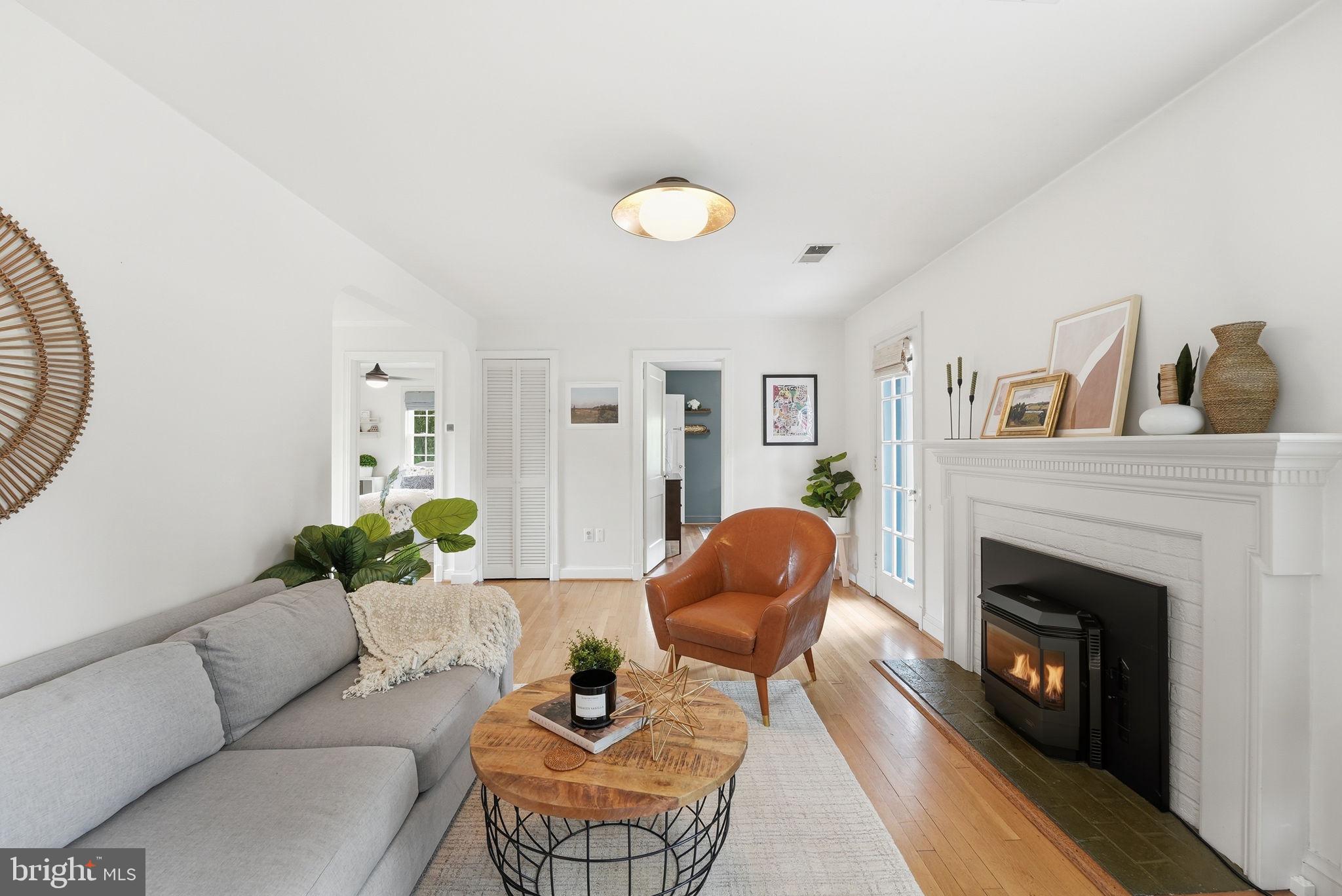 HOLLYWOOD - Residential