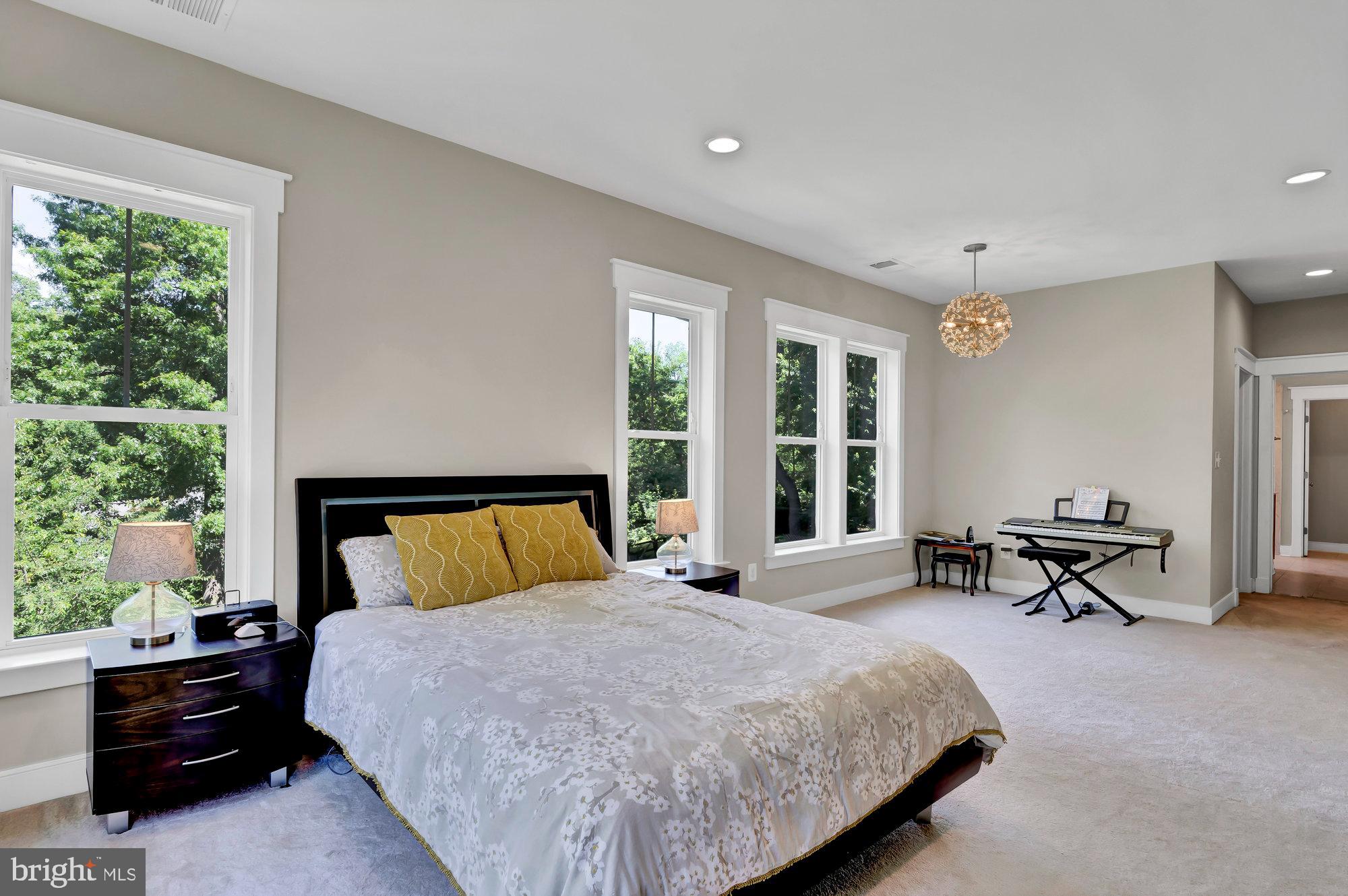 AYR HILL - Residential