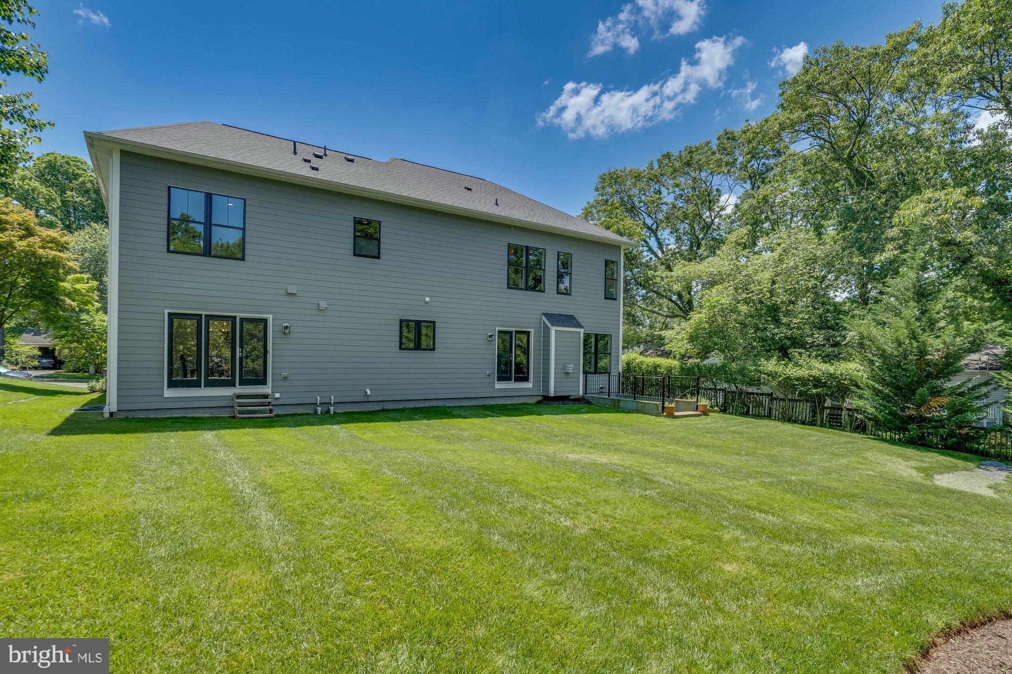 AYR HILL - Residential