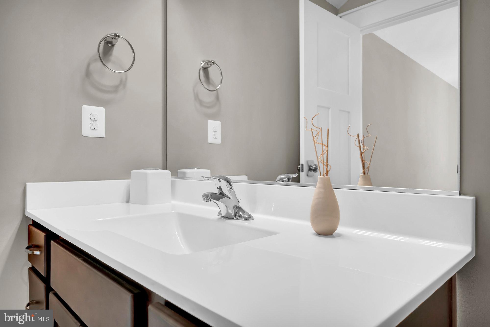 AYR HILL - Residential