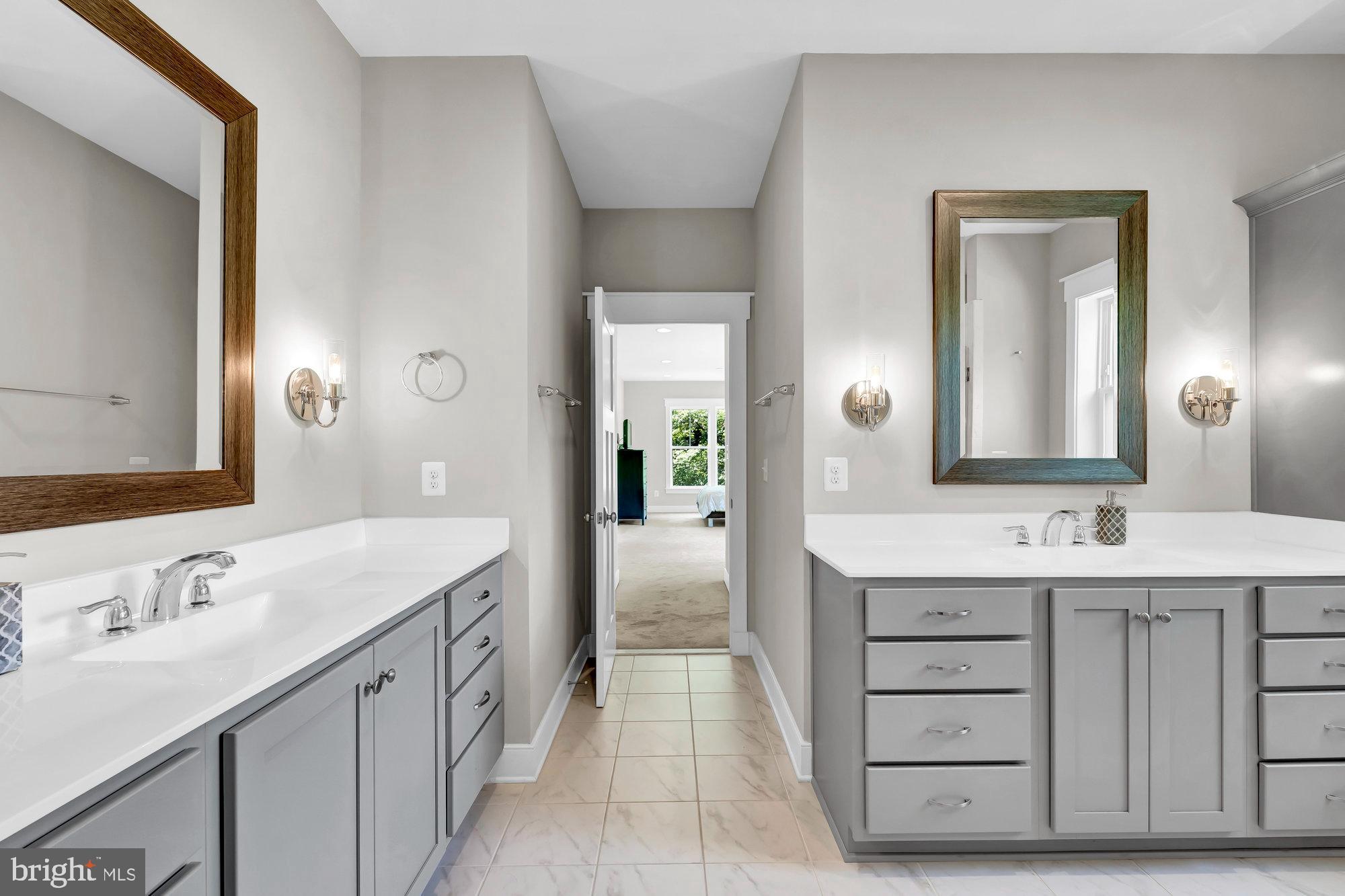 AYR HILL - Residential