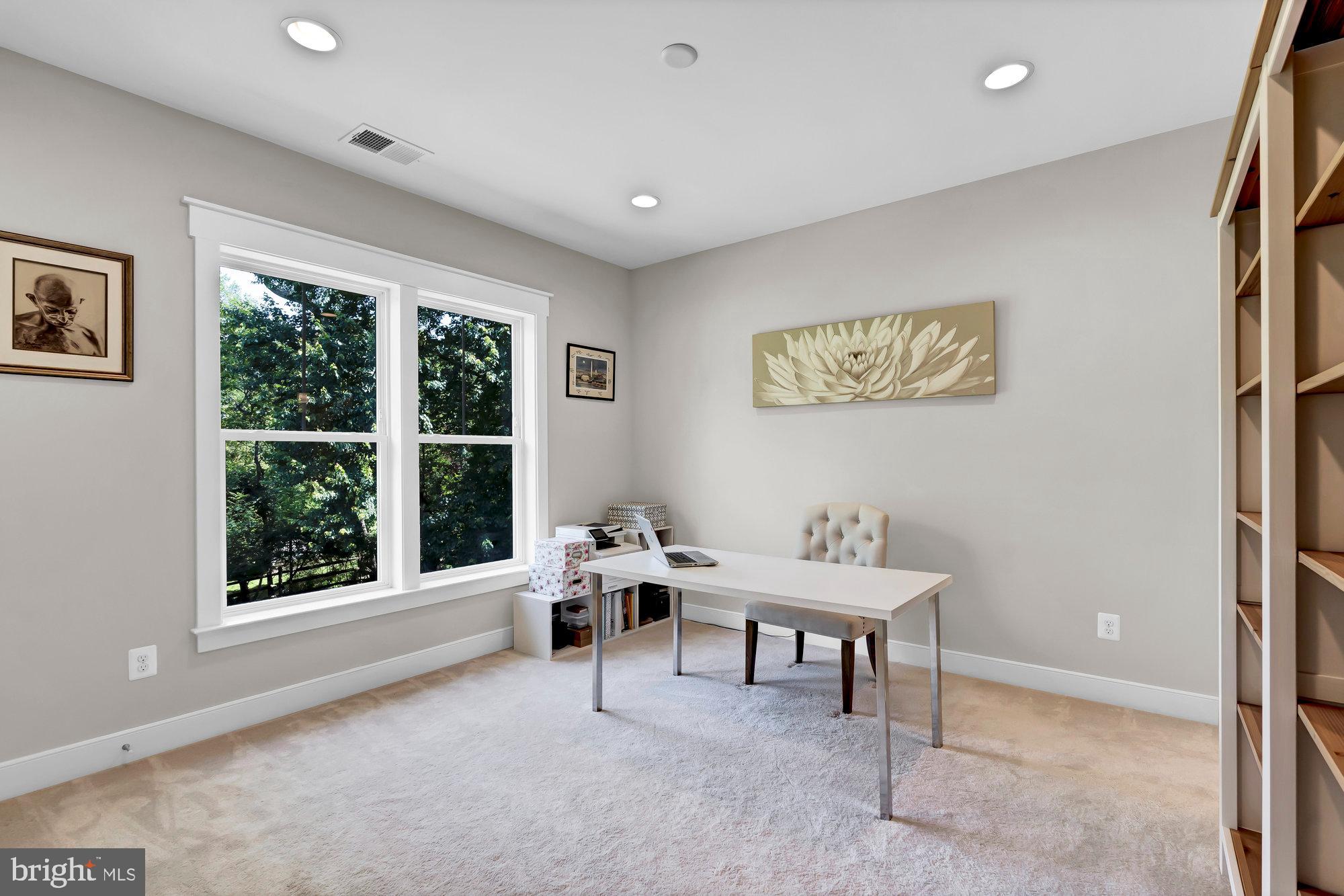 AYR HILL - Residential