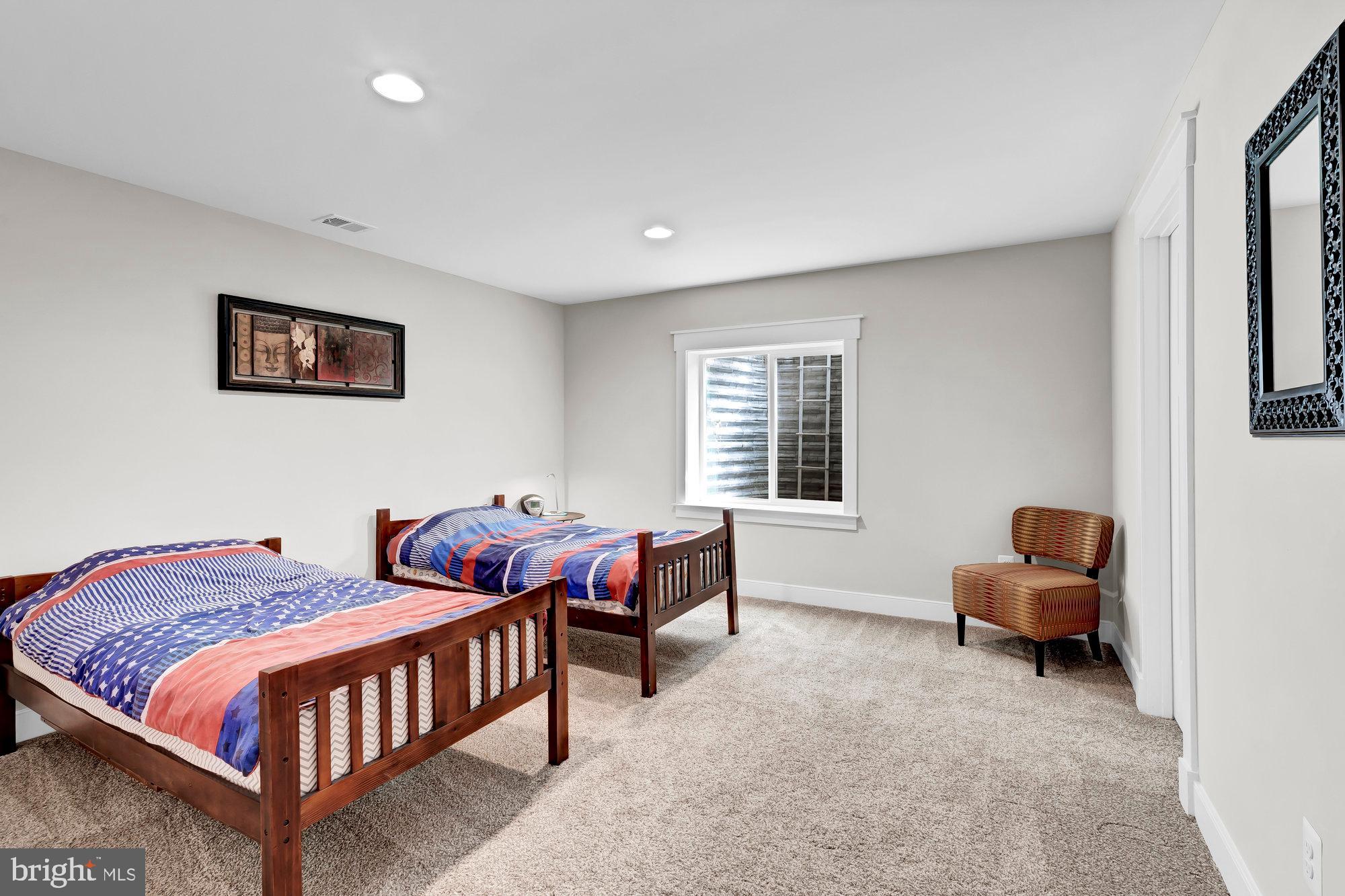 AYR HILL - Residential