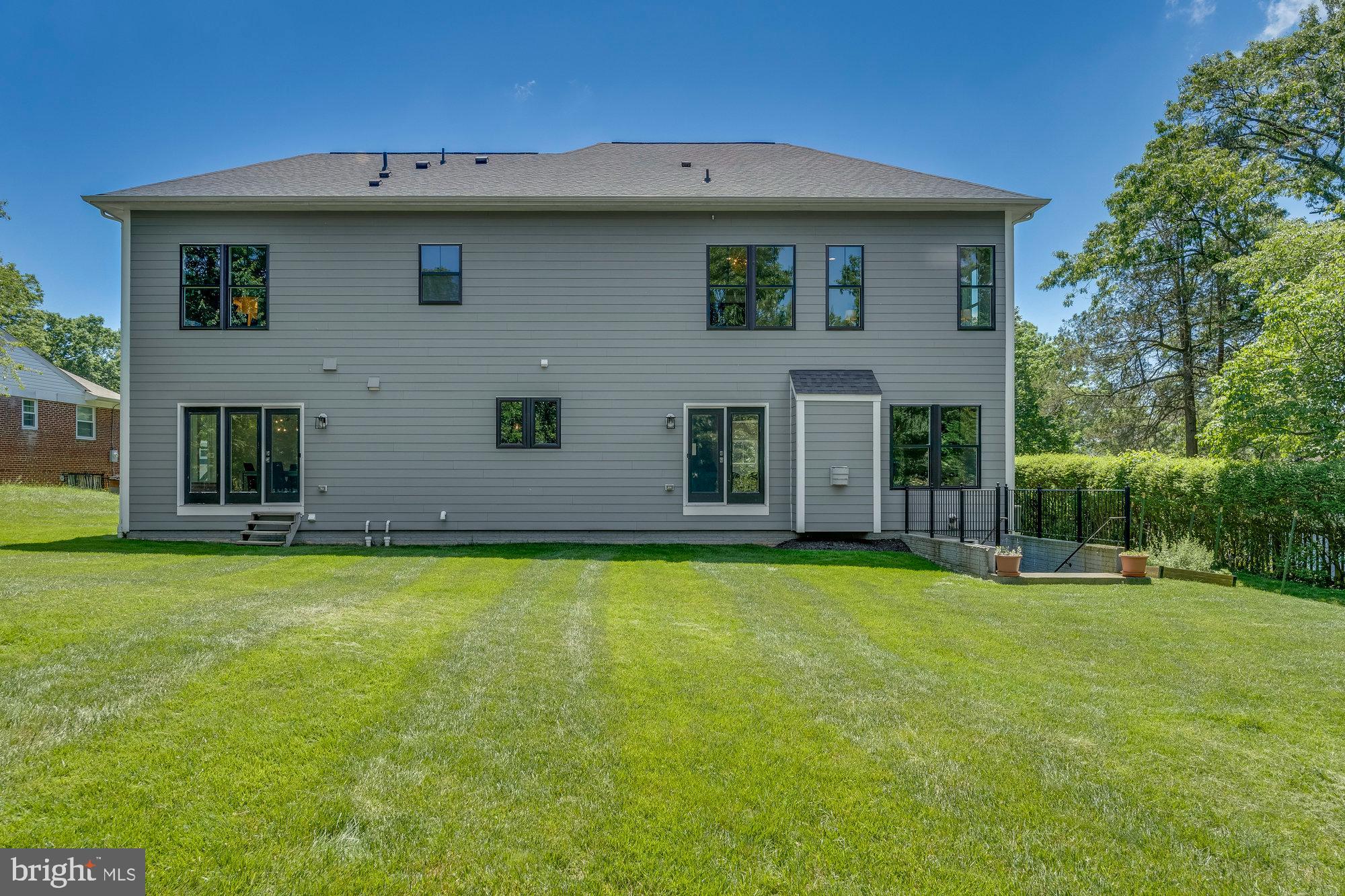 AYR HILL - Residential