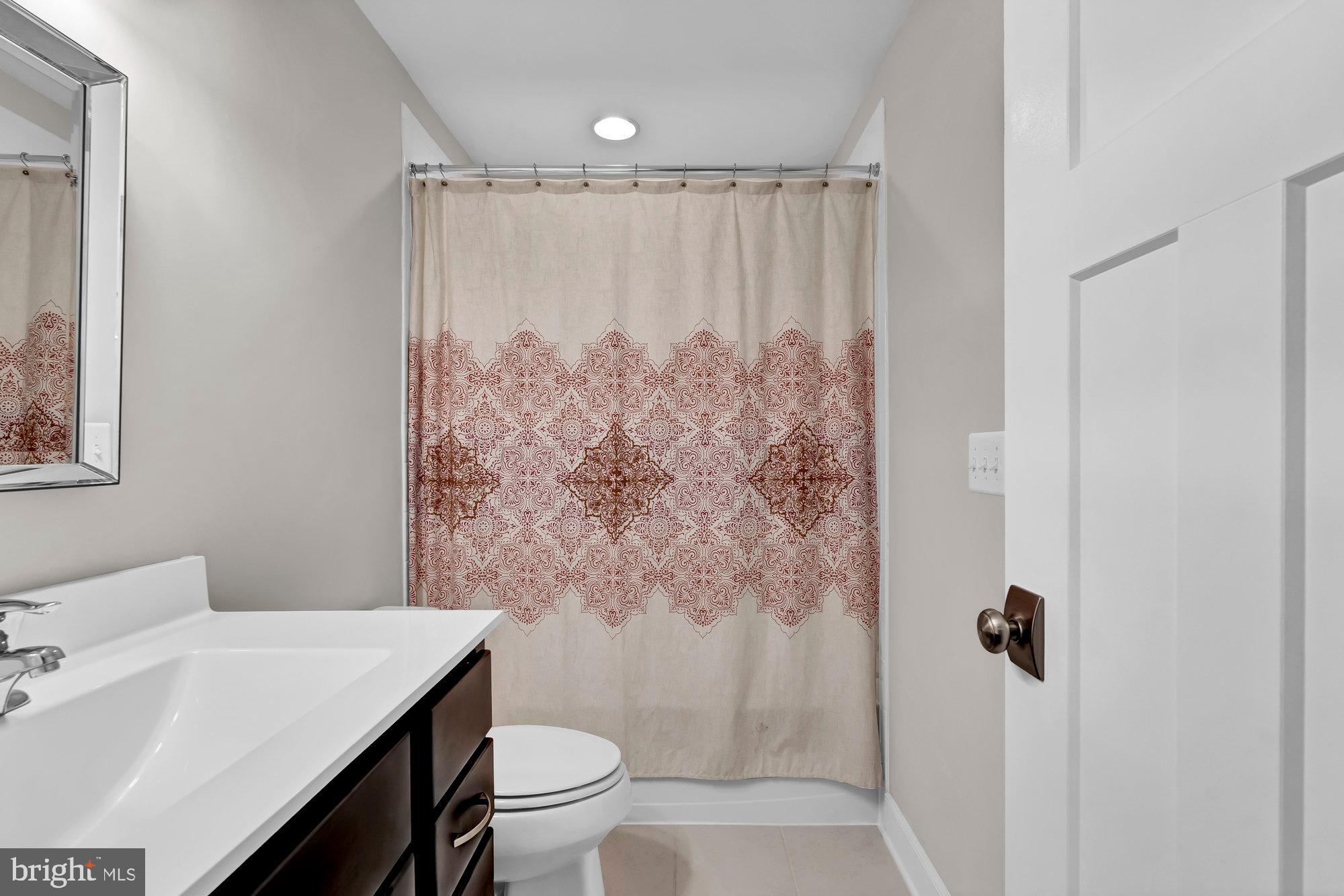 AYR HILL - Residential