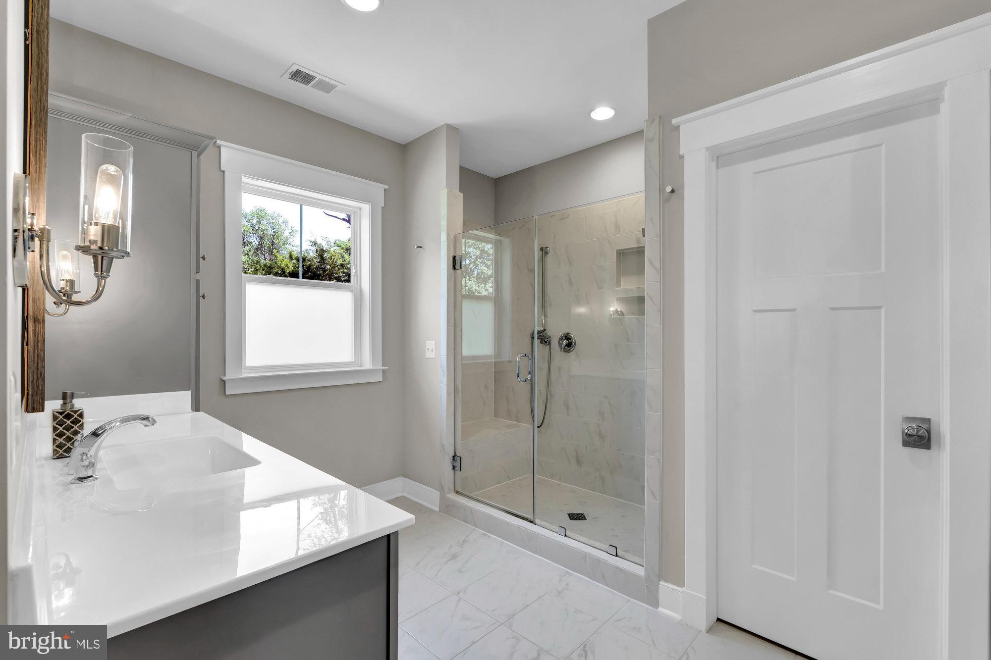 AYR HILL - Residential