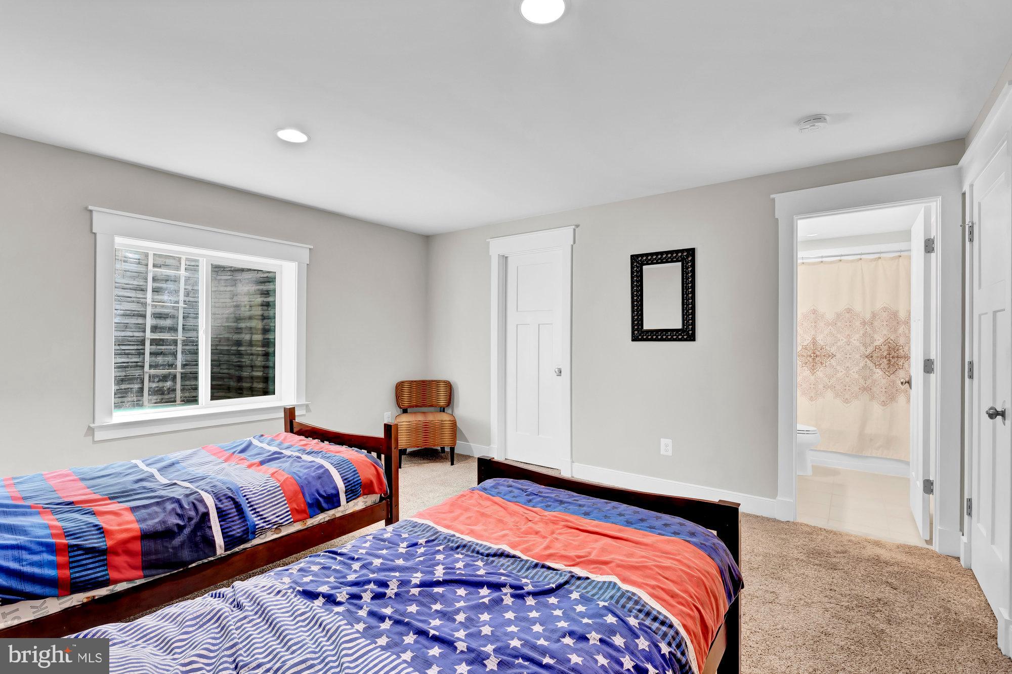 AYR HILL - Residential