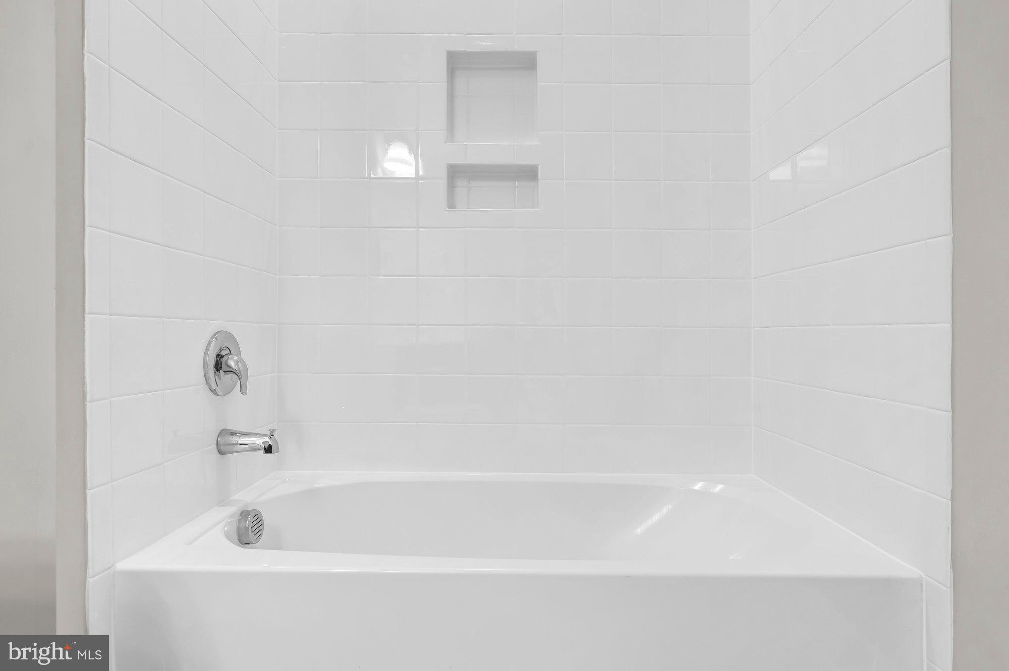 AYR HILL - Residential