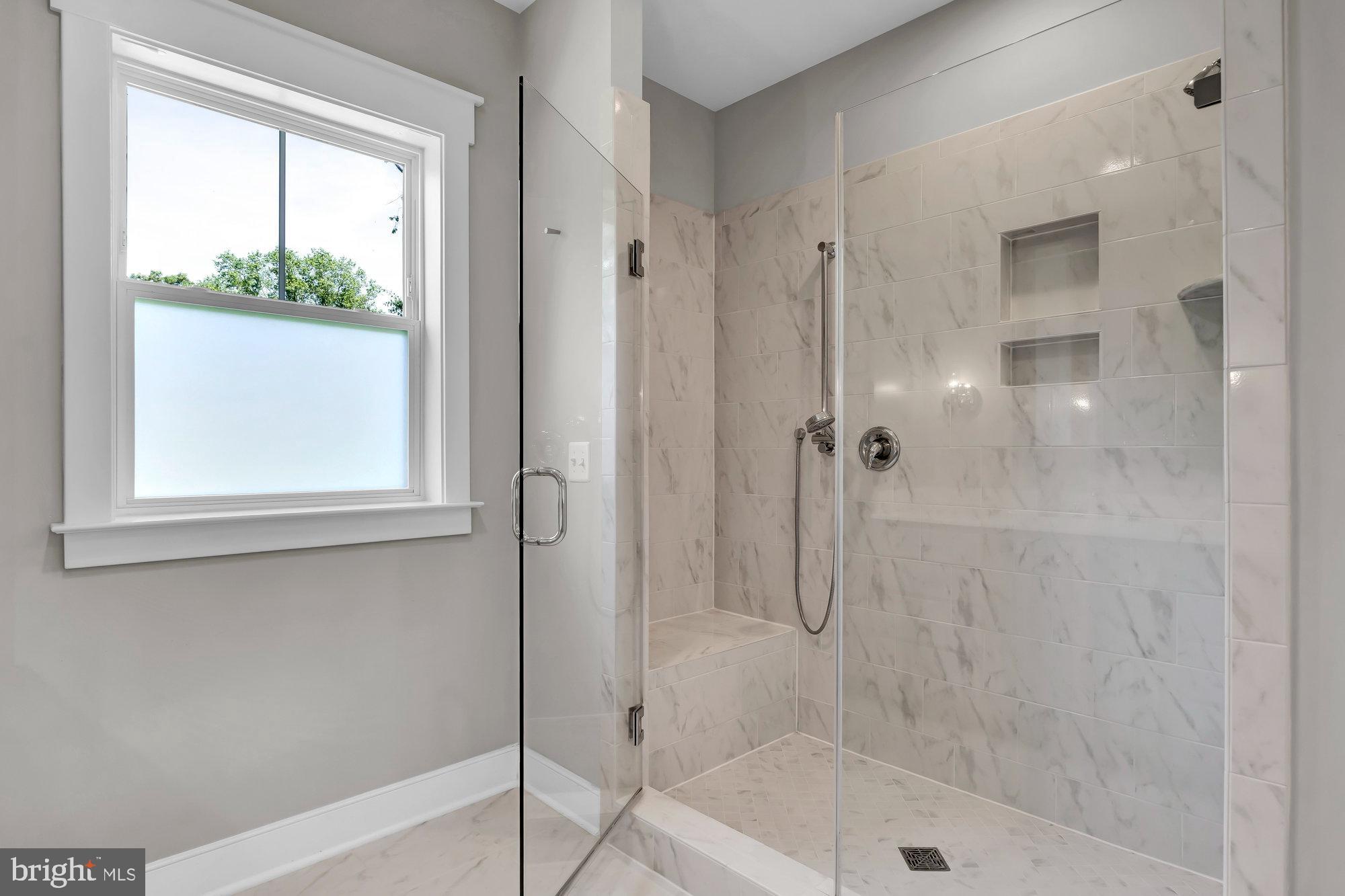 AYR HILL - Residential